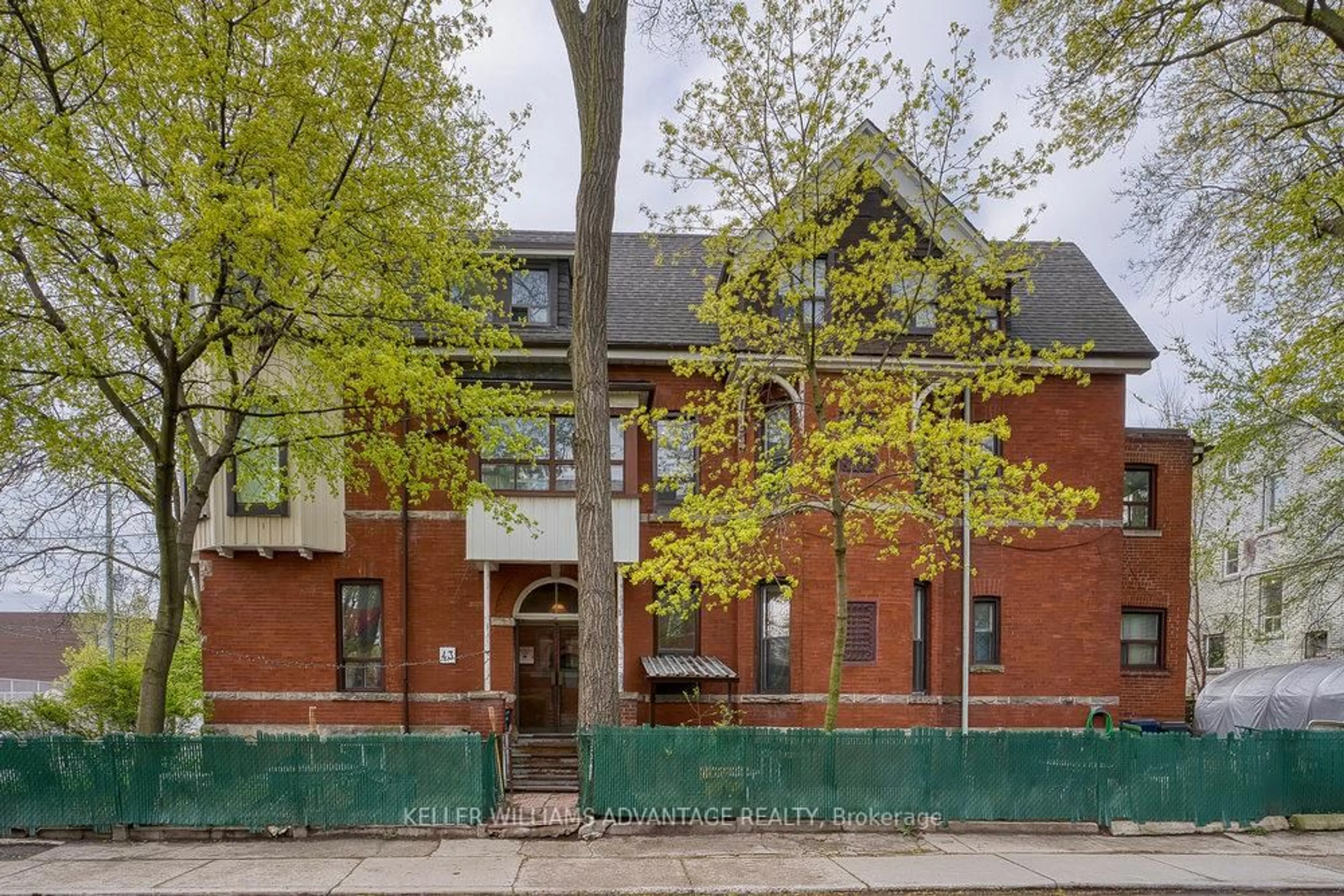 Home with brick exterior material, street for 43 Dewson St, Toronto Ontario M6H 1G6