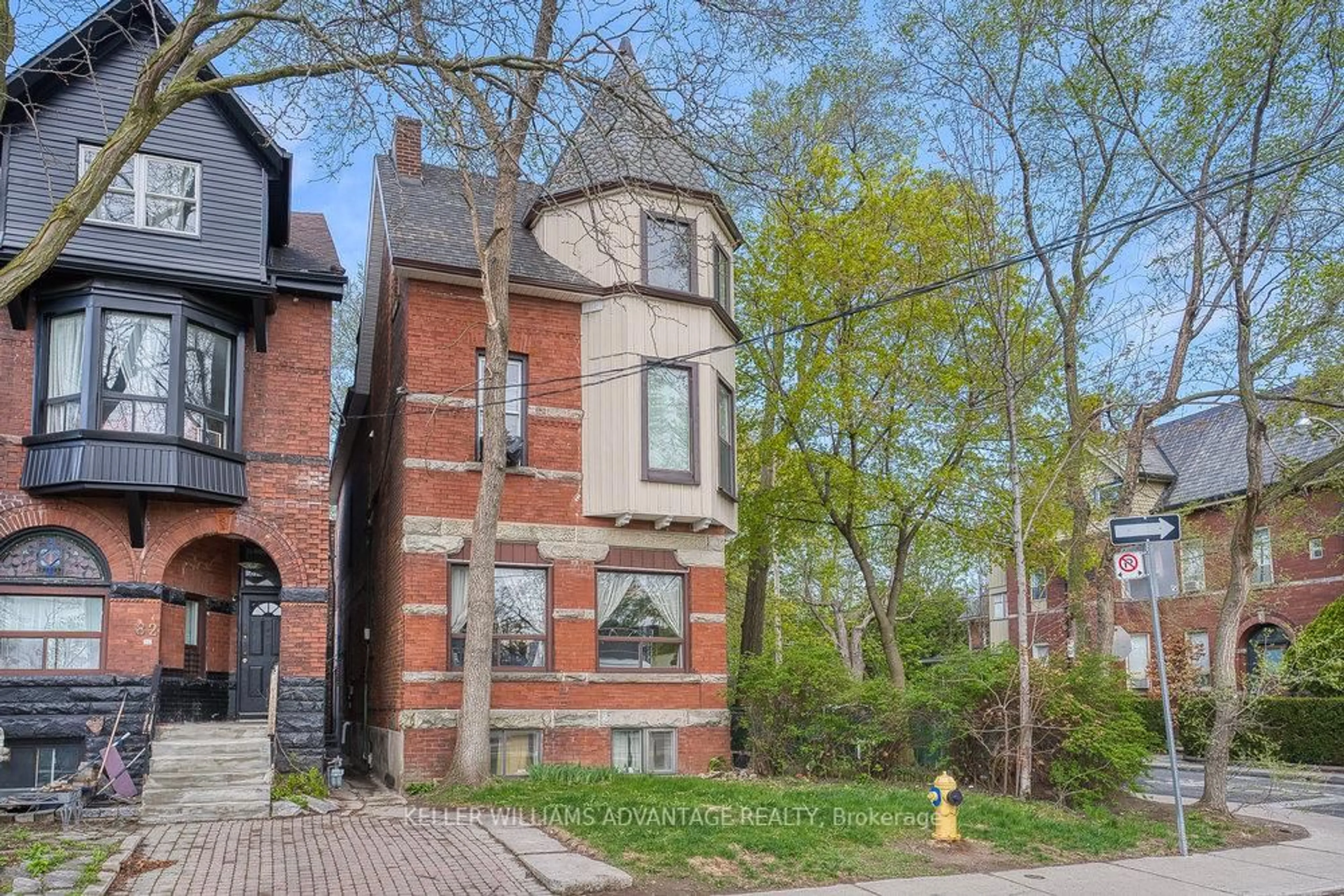 Home with brick exterior material, street for 43 Dewson St, Toronto Ontario M6H 1G6