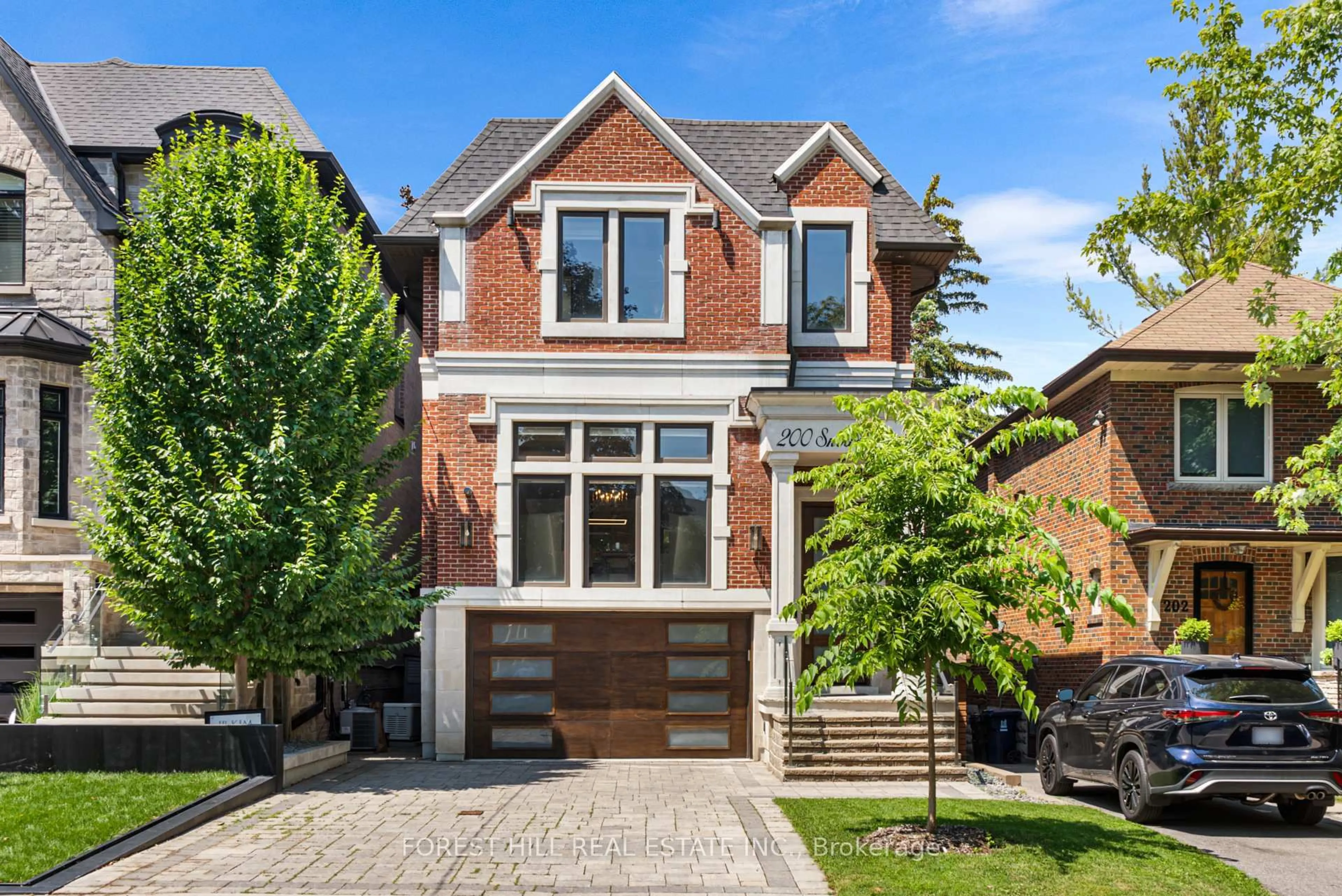 Home with brick exterior material, street for 200 Snowdon Ave, Toronto Ontario M4N 2B2