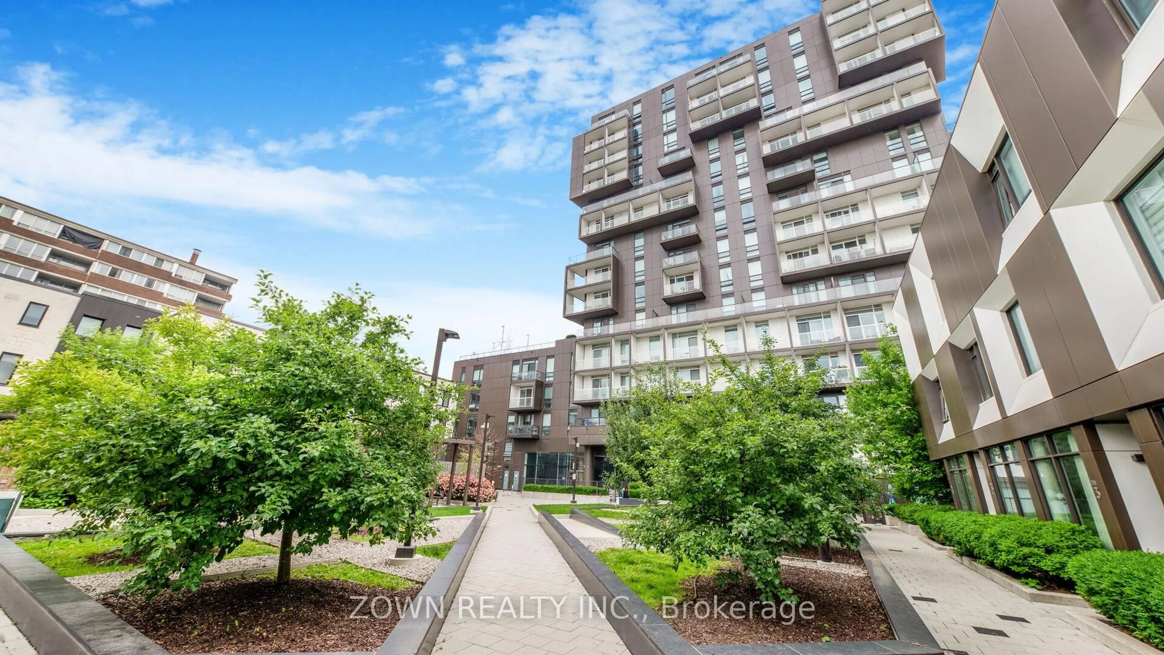 A pic from outside/outdoor area/front of a property/back of a property/a pic from drone, city buildings view from balcony for 80 Vanauley St #1006, Toronto Ontario M5T 0C9