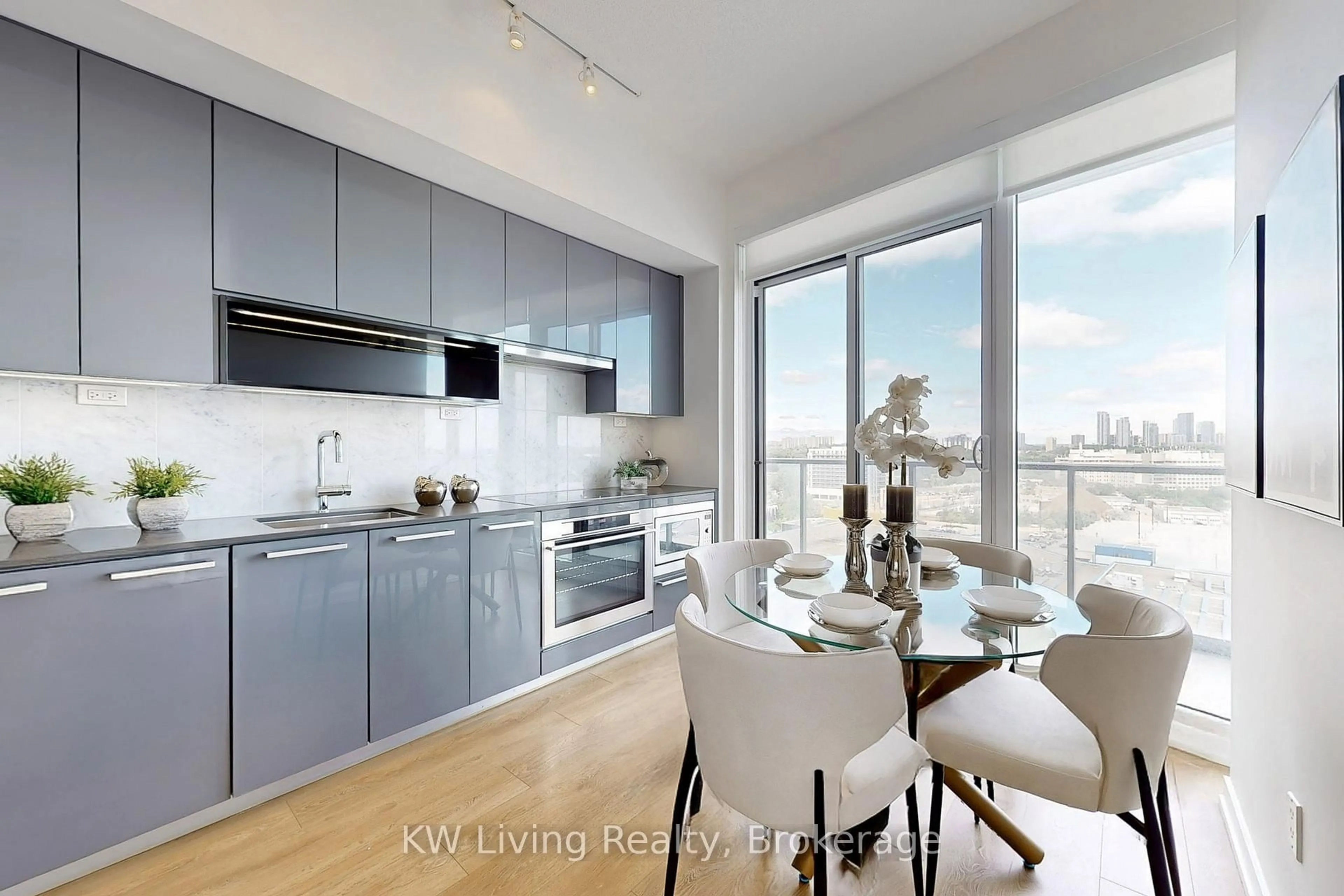 Open concept kitchen, wood/laminate floor for 117 Mcmahon Dr #911, Toronto Ontario M2K 0E4