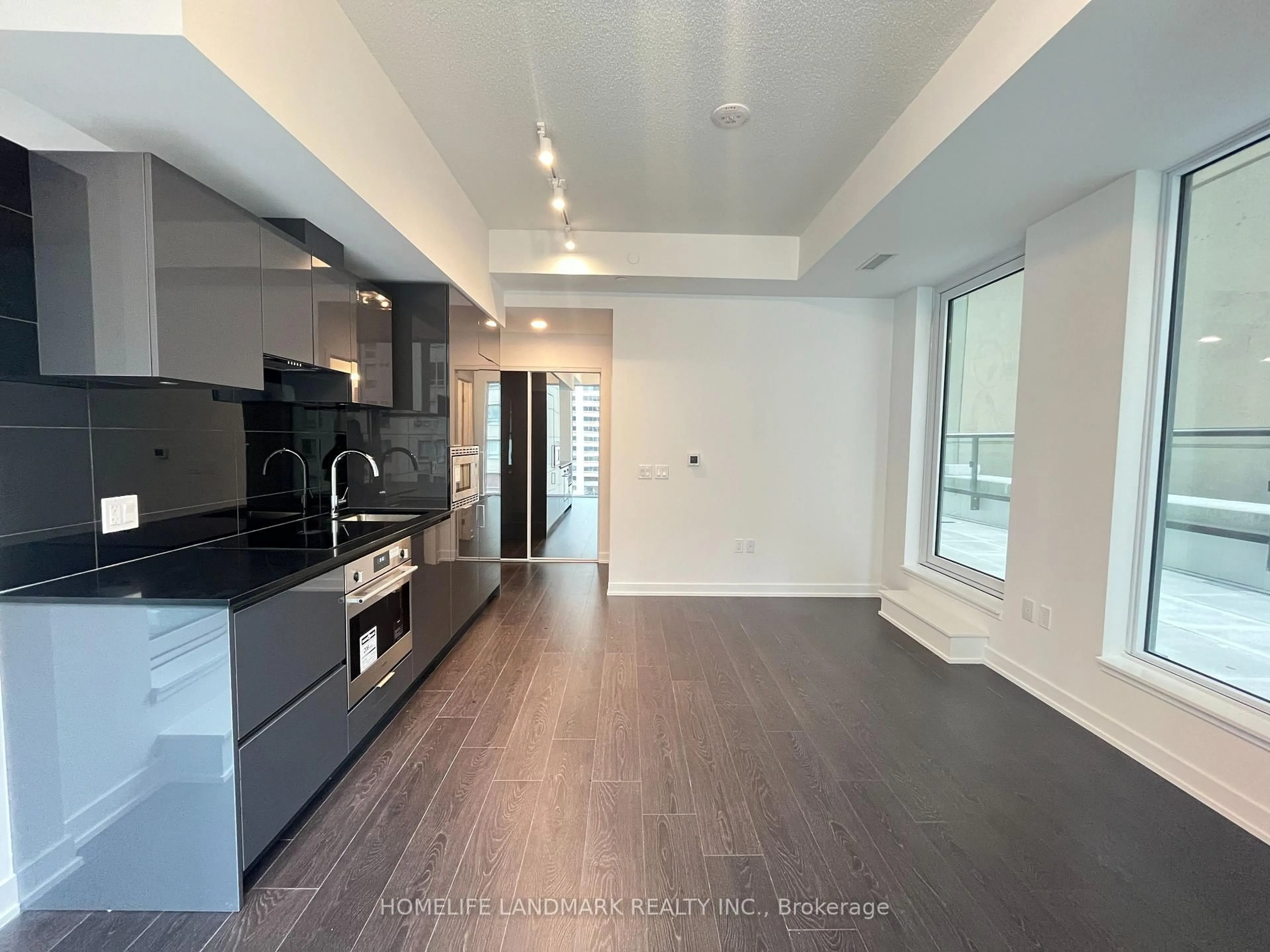 Open concept kitchen, unknown for 121 St Patrick St #715, Toronto Ontario M5T 0B8