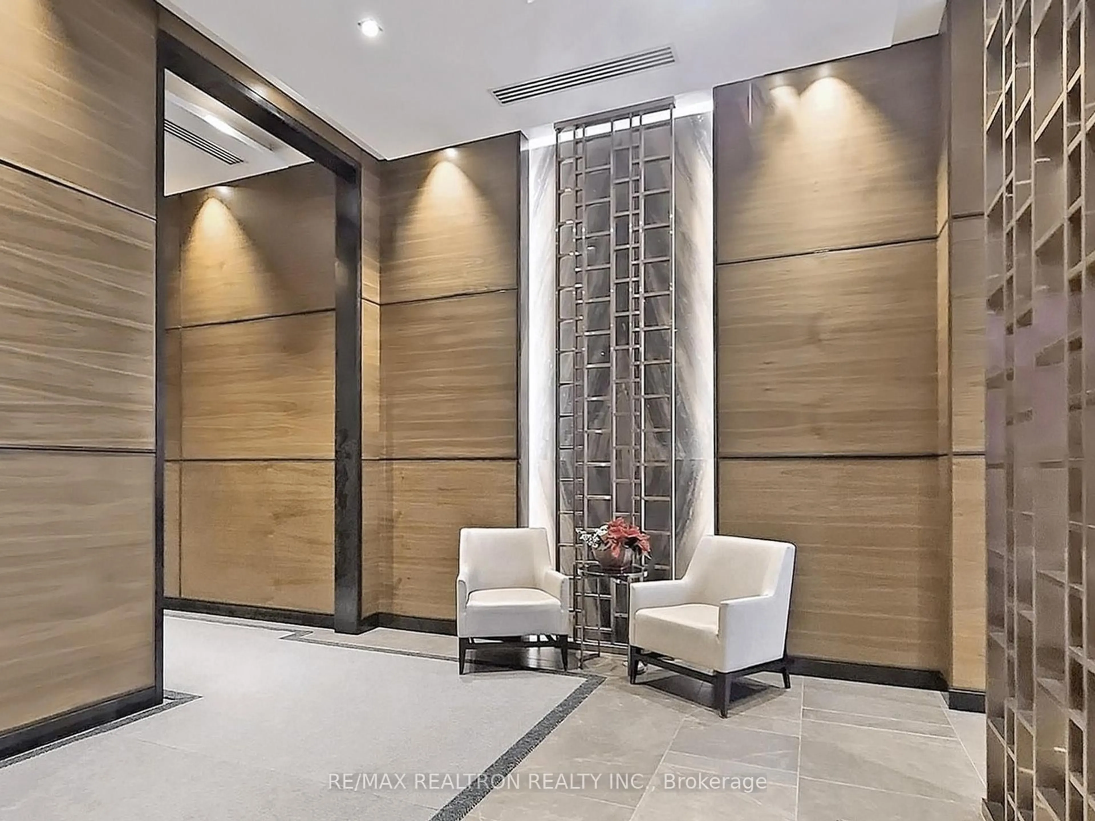 Indoor foyer for 2 Anndale Dr #1308, Toronto Ontario M2N 0G5