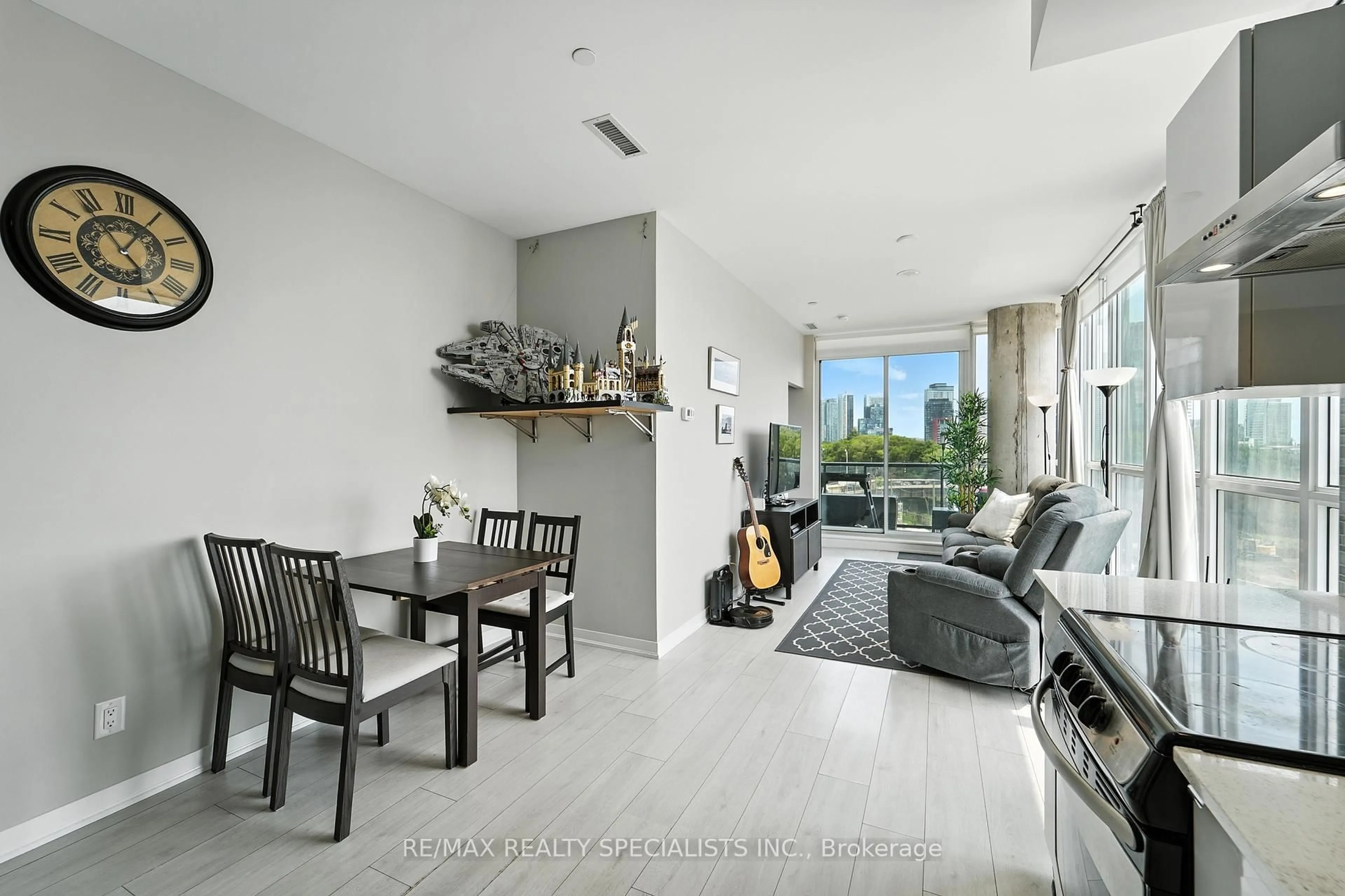 Unknown for 51 East Liberty St #401, Toronto Ontario M6K 3P8