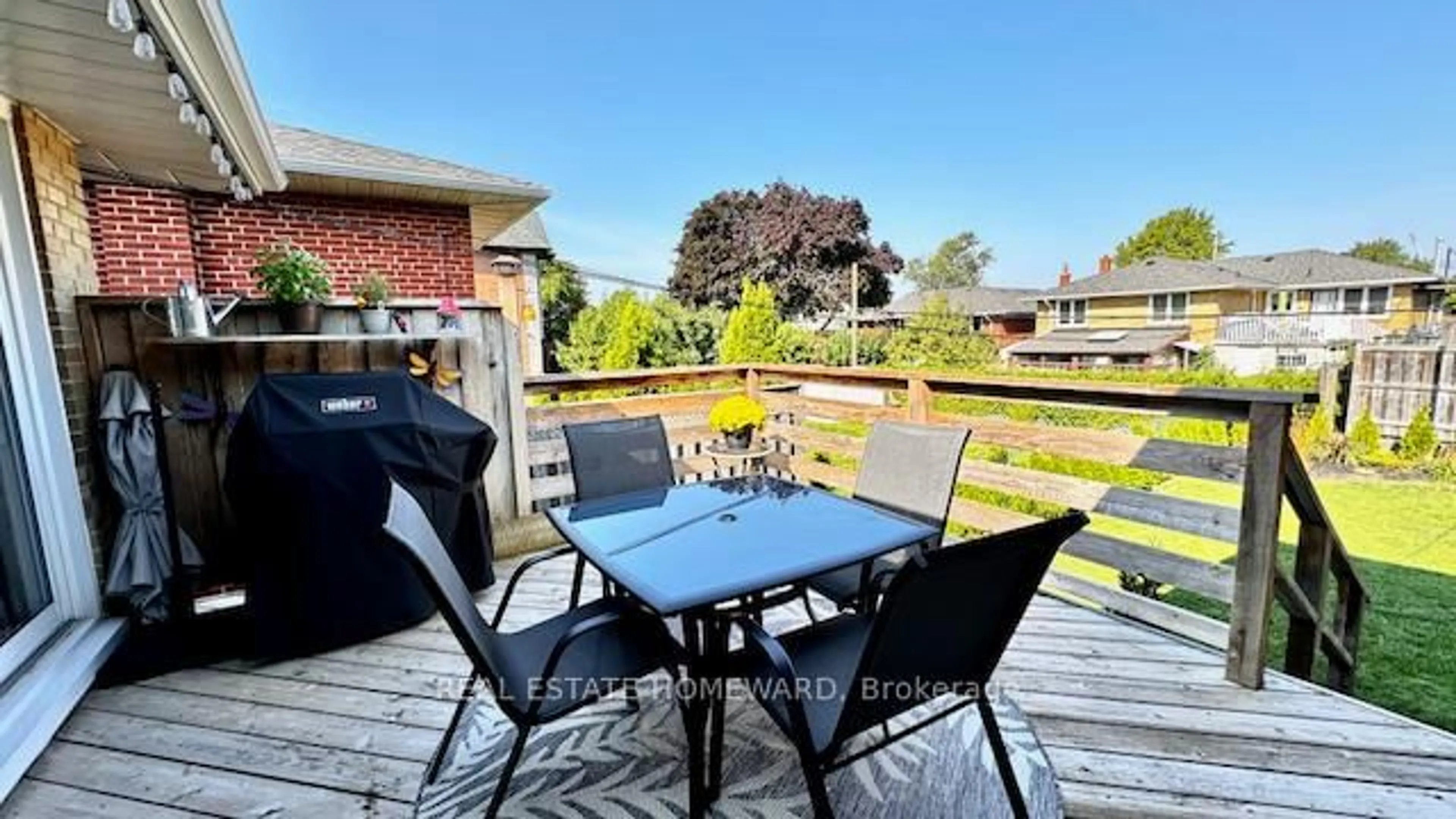 Patio, street for 12 Kenewen Crt, Toronto Ontario M4A 1R8