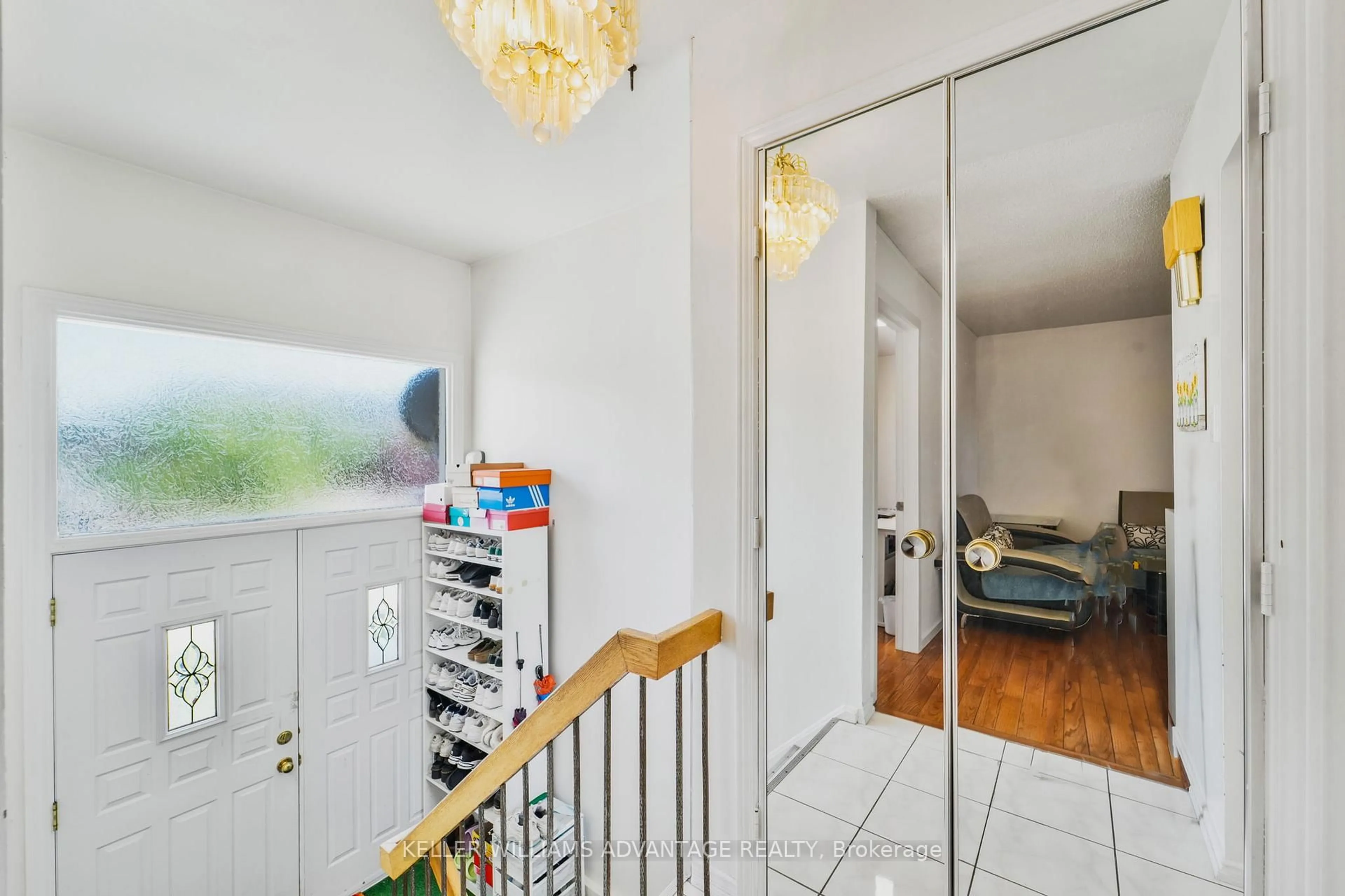 Unknown for 153 Dollery Crt, Toronto Ontario M2R 3N9