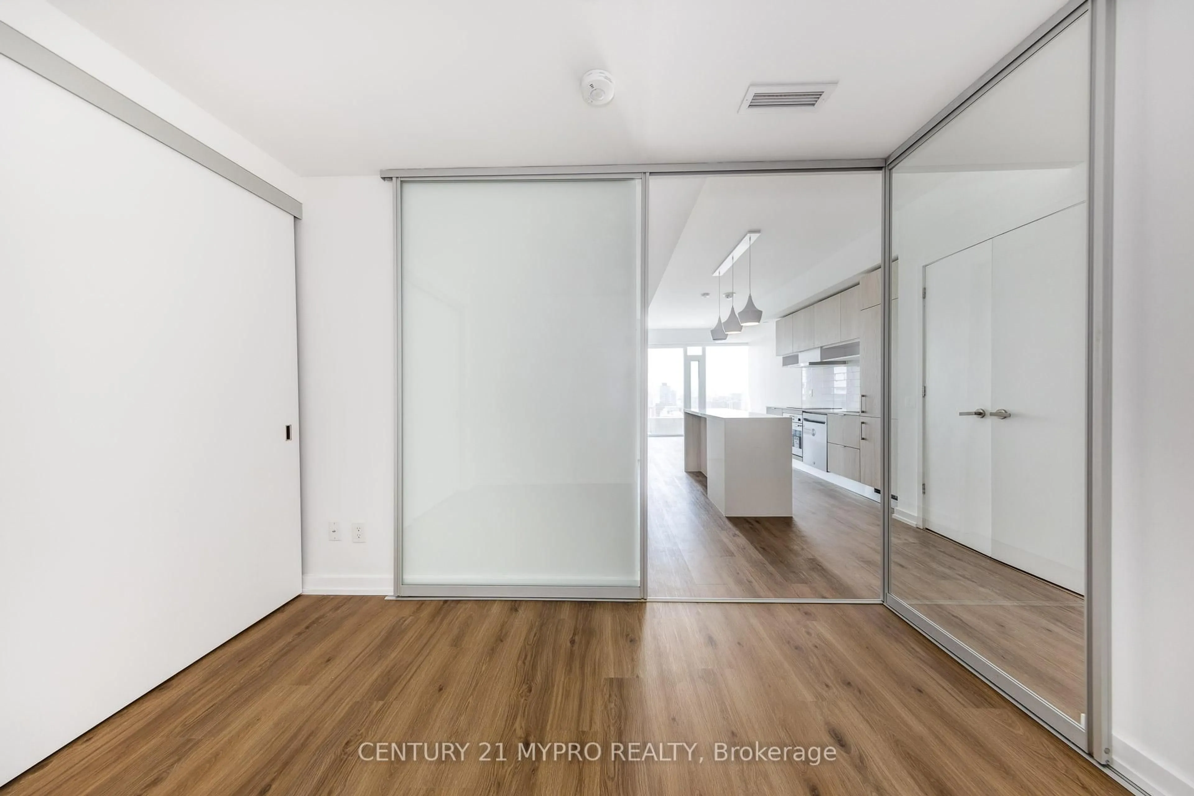 Unknown for 5 Soudan Ave #2501, Toronto Ontario M4S 0B1