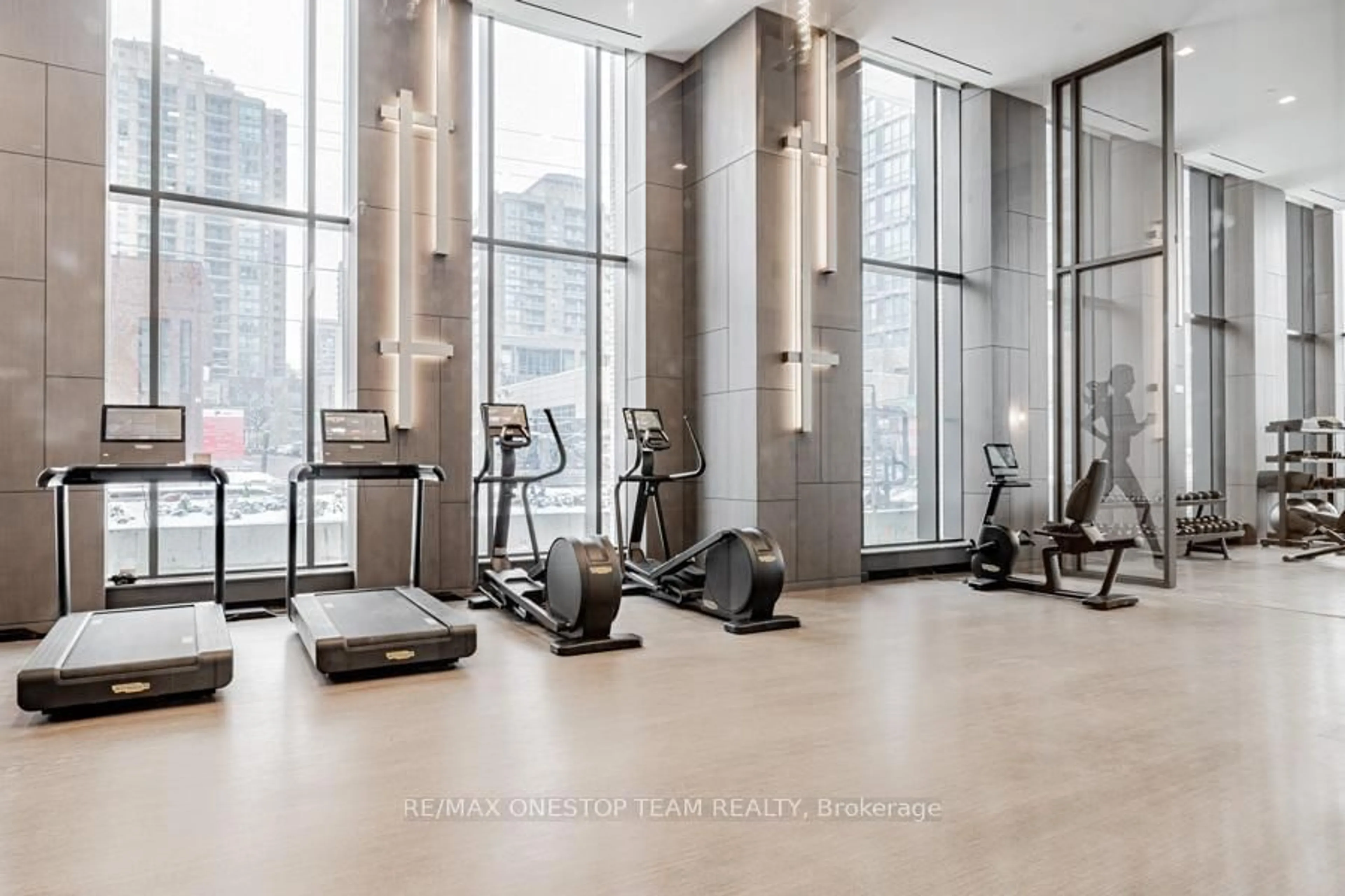 Gym or fitness room for 15 Holmes Ave #313, Toronto Ontario M2N 0L4