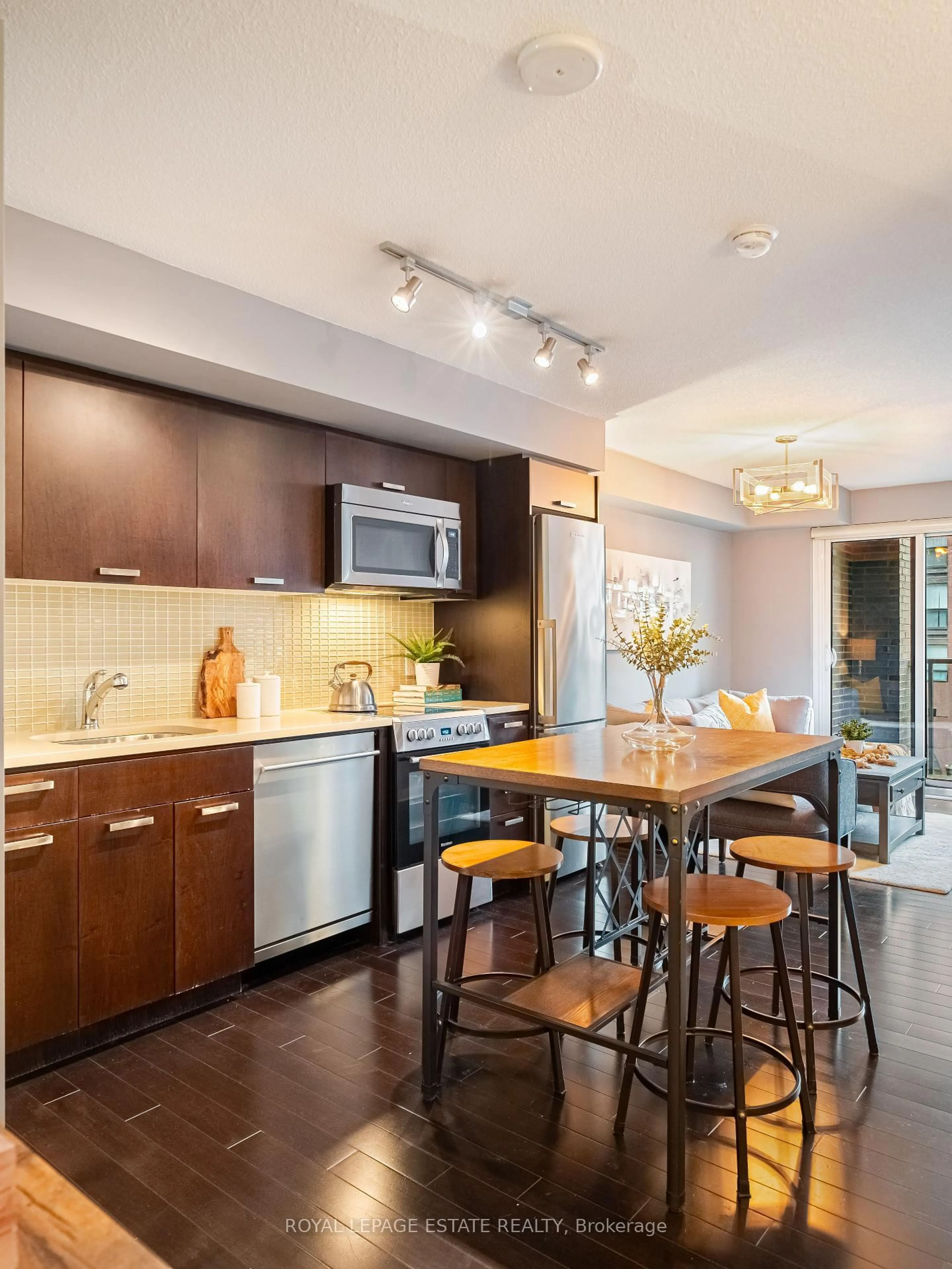 Open concept kitchen, unknown for 295 Adelaide St #313, Toronto Ontario M5V 0L4