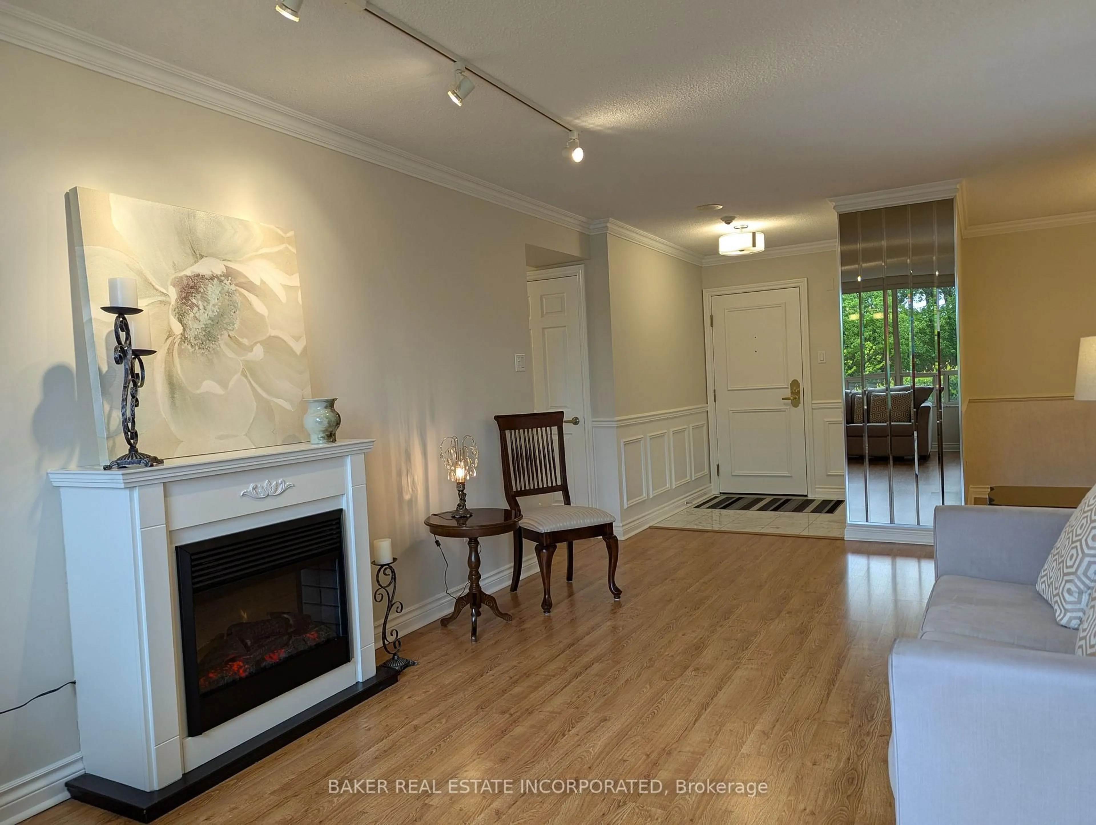 A pic of a room for 1200 Don Mills Rd #205, Toronto Ontario M3B 3N8