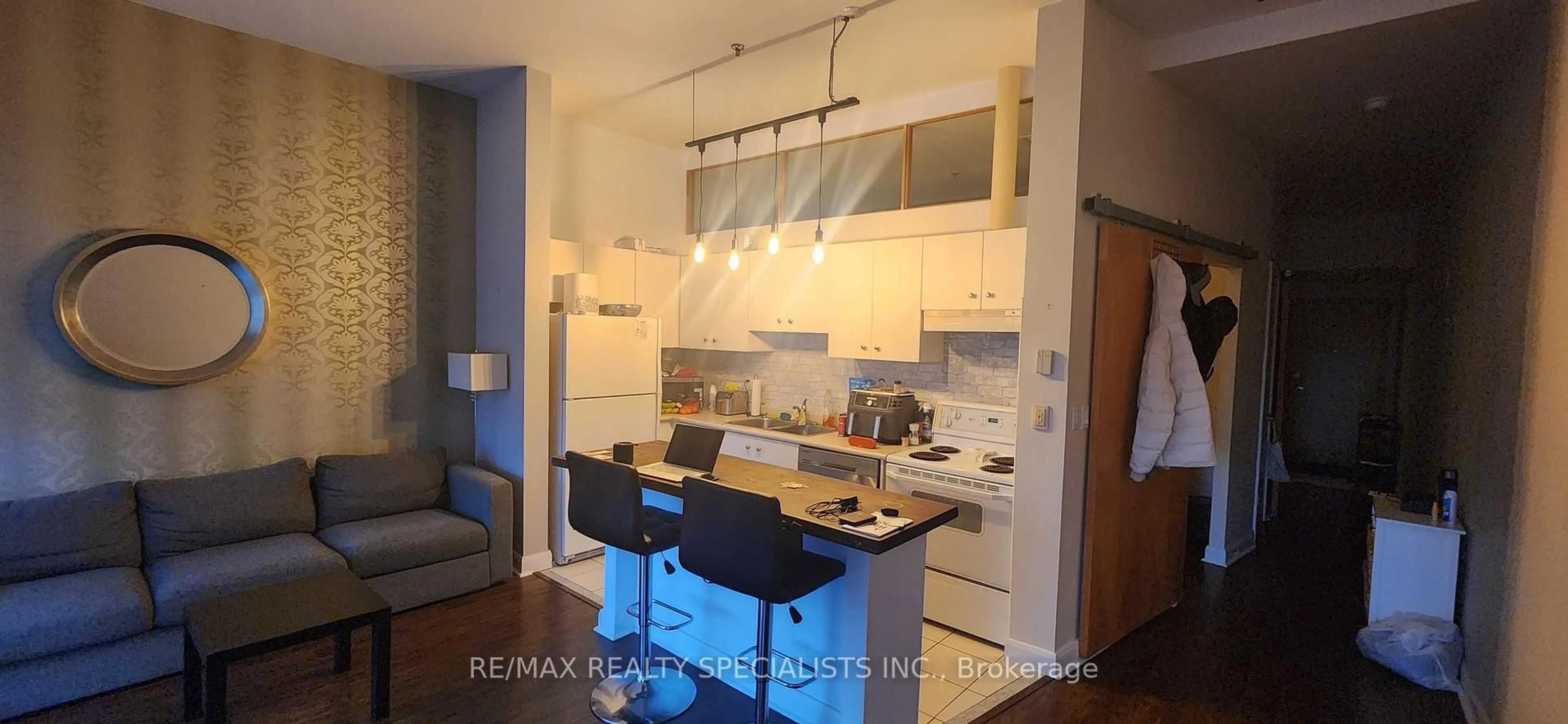 Open concept kitchen, unknown for 700 King St #519, Toronto Ontario M5V 2Y6