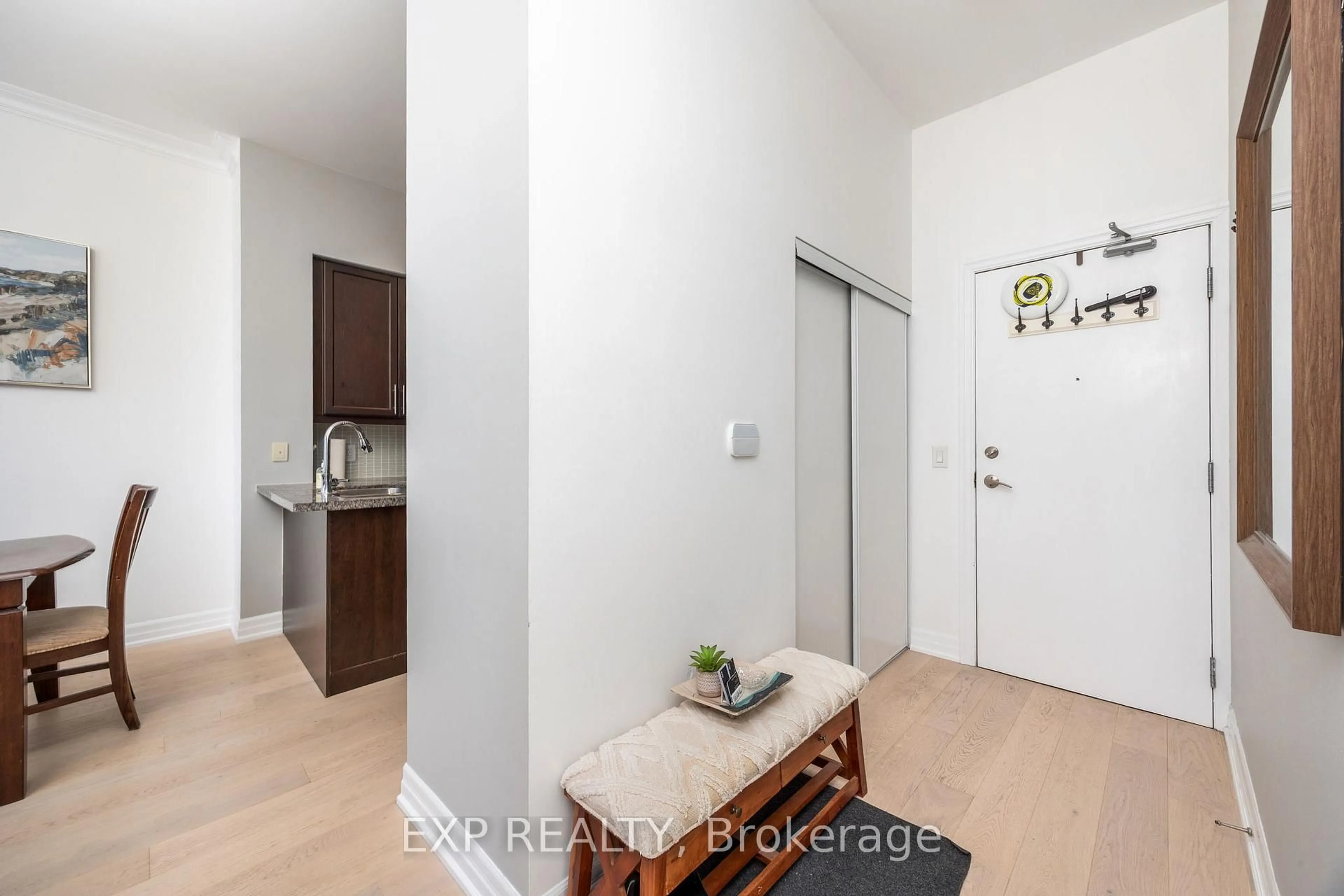 Indoor entryway for 500 St Clair Ave #210, Toronto Ontario M6C 1A8