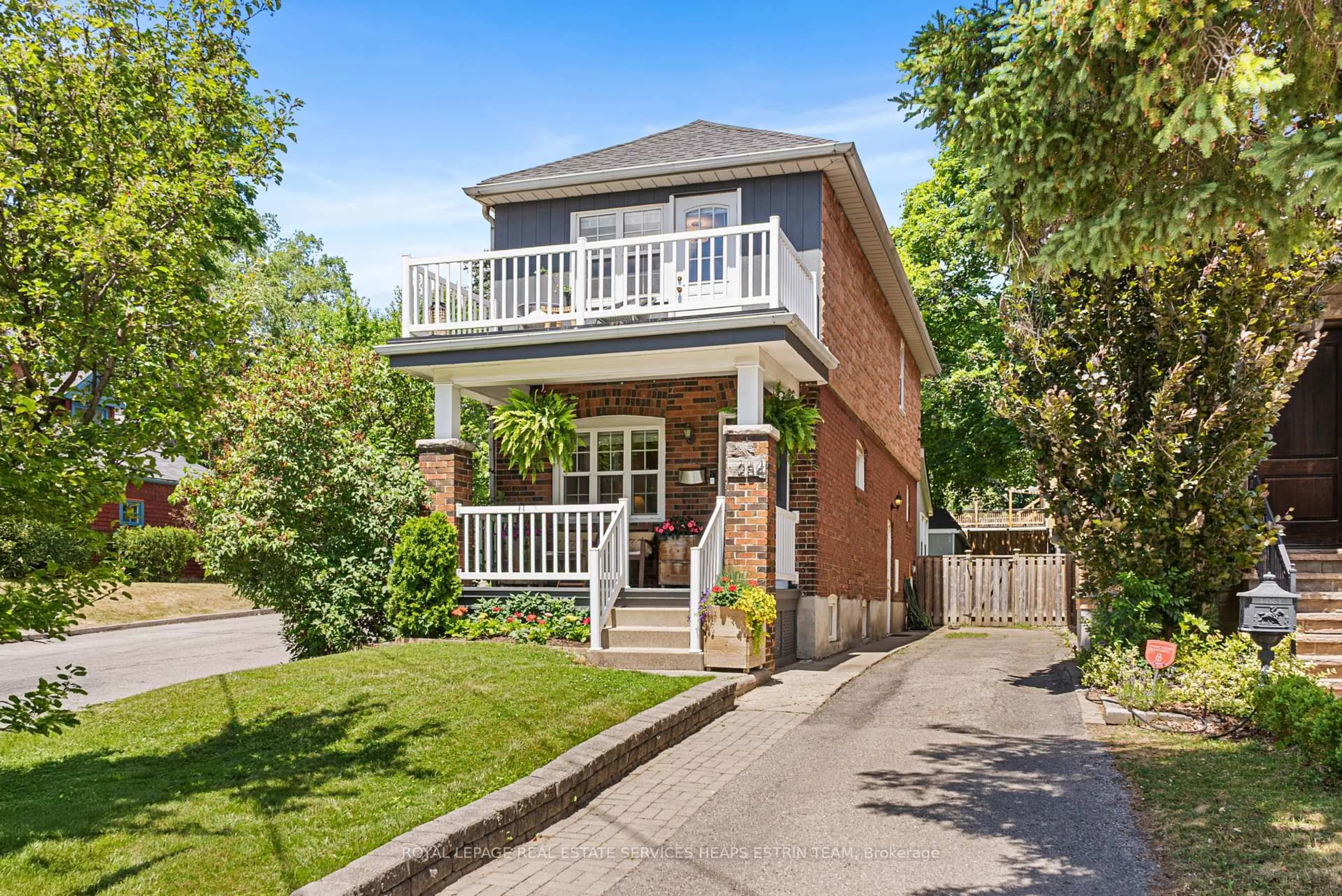 Home with brick exterior material, street for 284 Broadway Ave, Toronto Ontario M4P 1W3