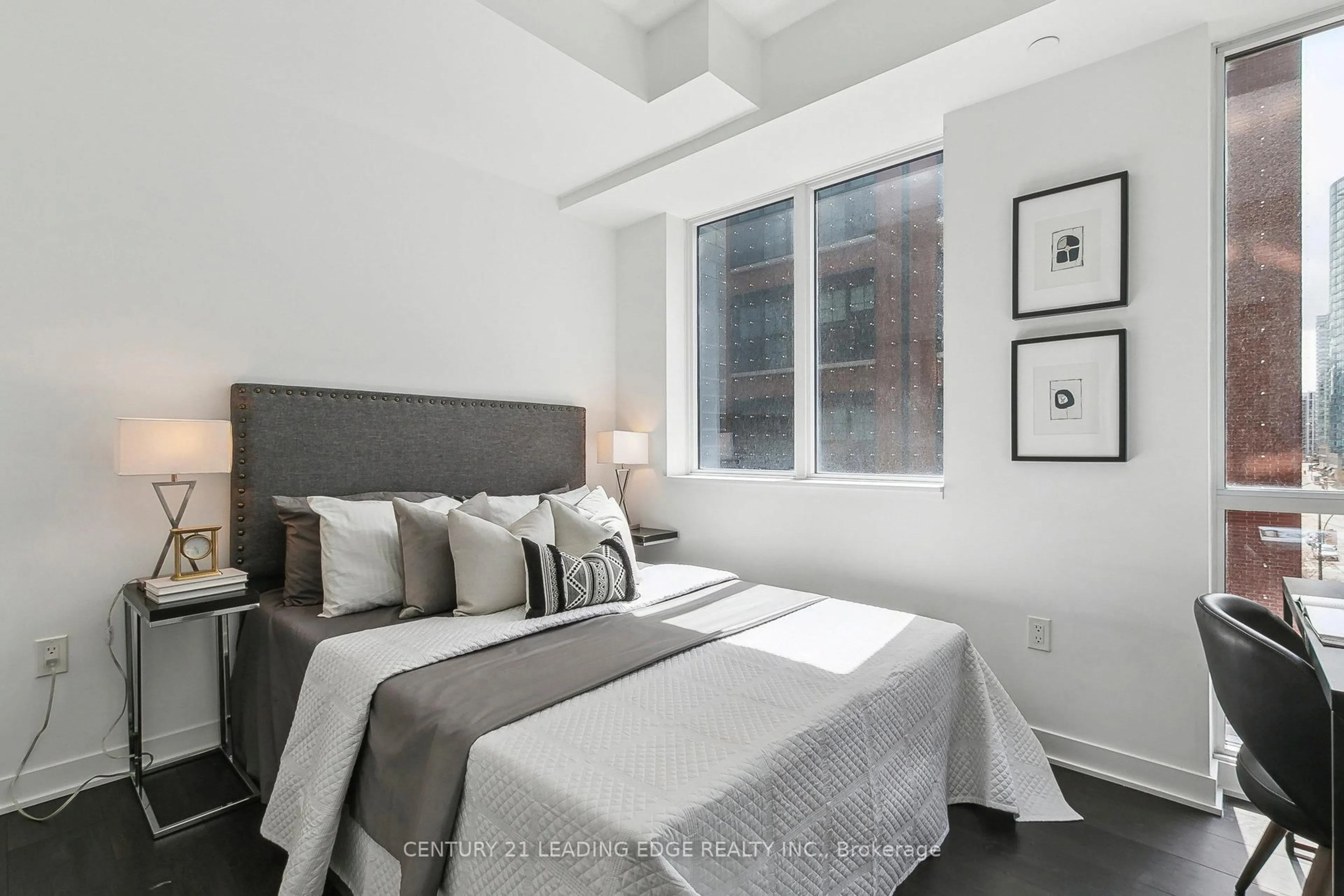 Bedroom with bed, unknown for 115 Blue Jays Way #519, Toronto Ontario M5V 0N4