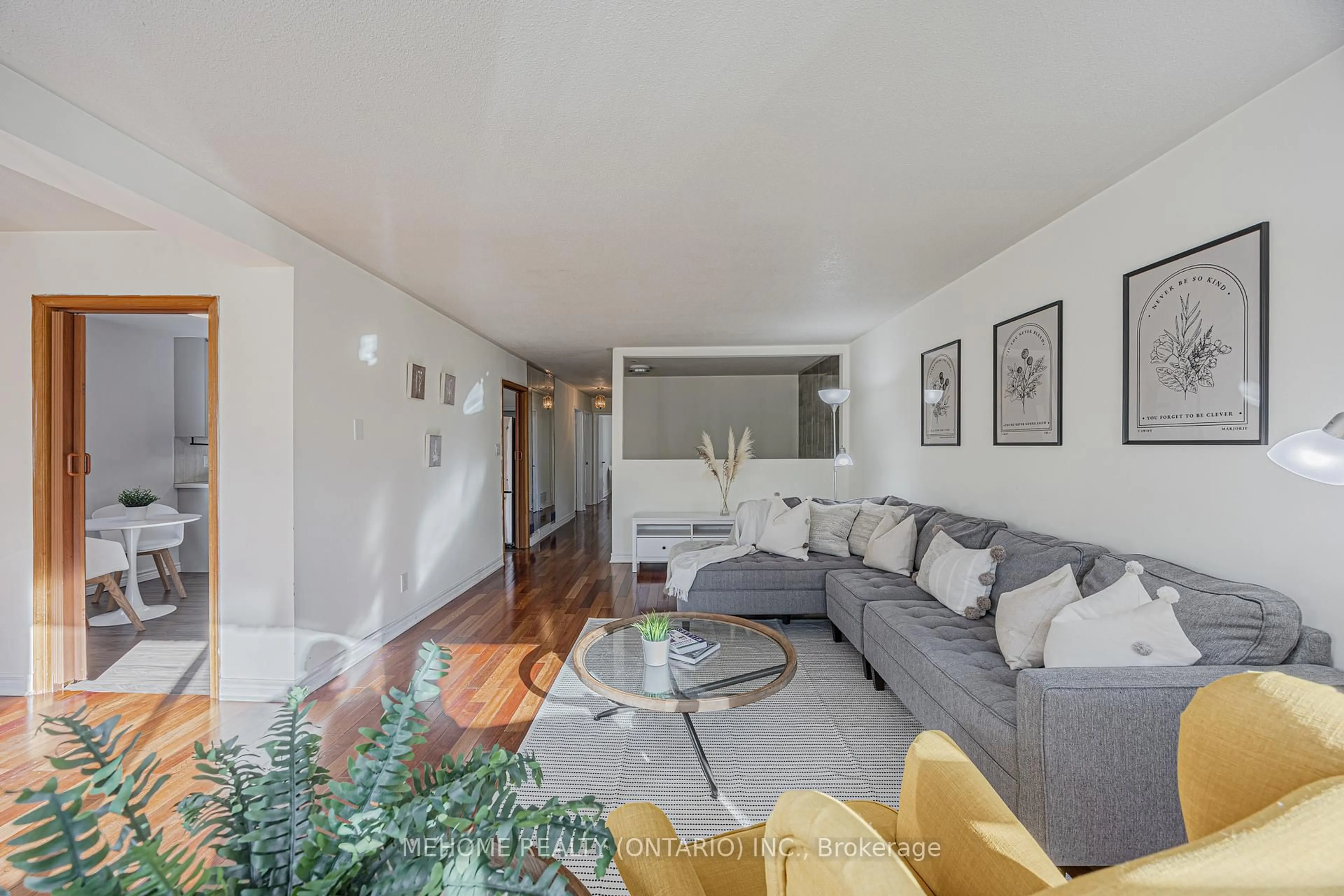 Living room with furniture, unknown for 55 Angus Dr, Toronto Ontario M2J 2W9