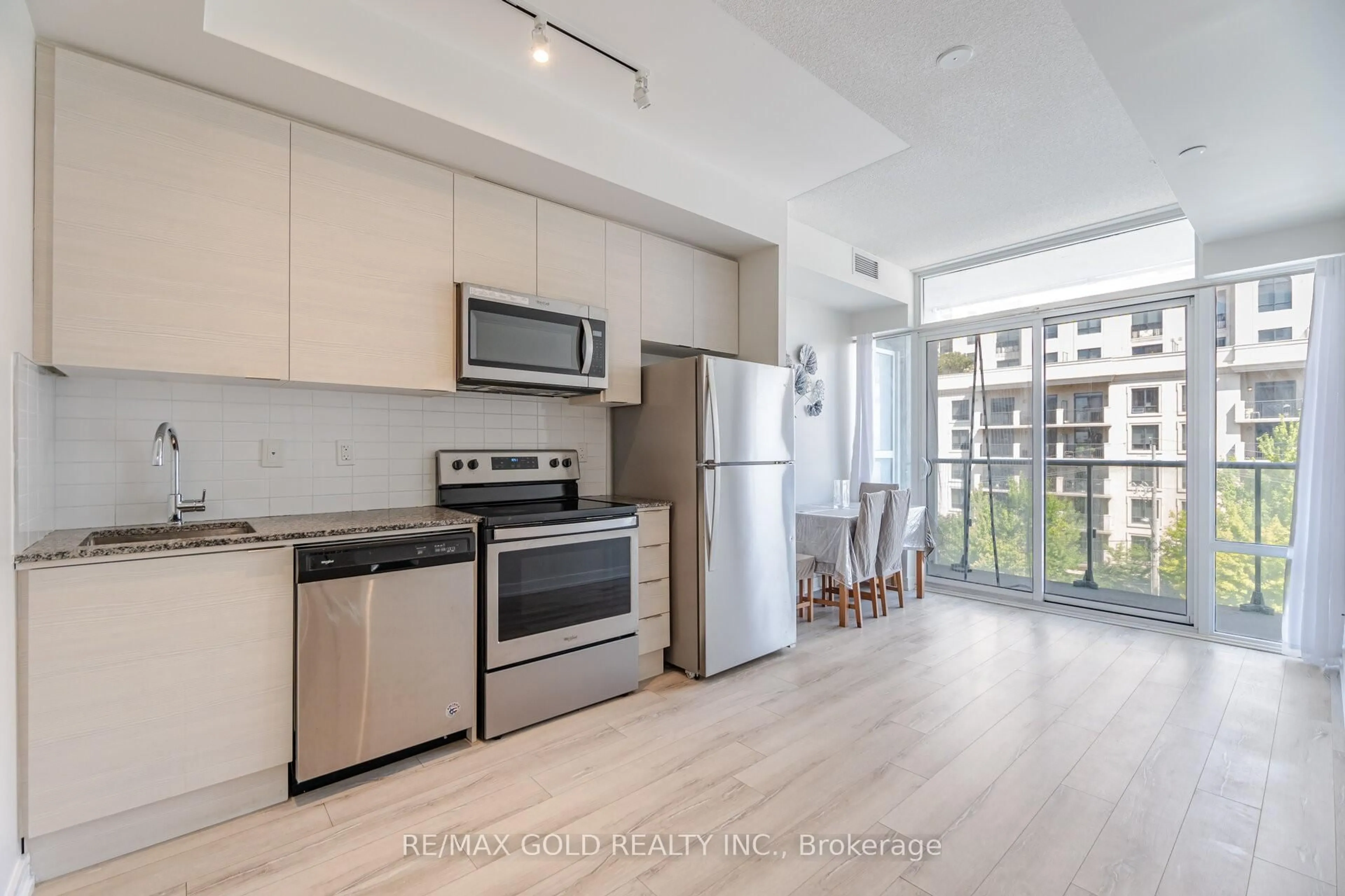 Unknown for 621 Sheppard Ave #619, Toronto Ontario M2K 1B5