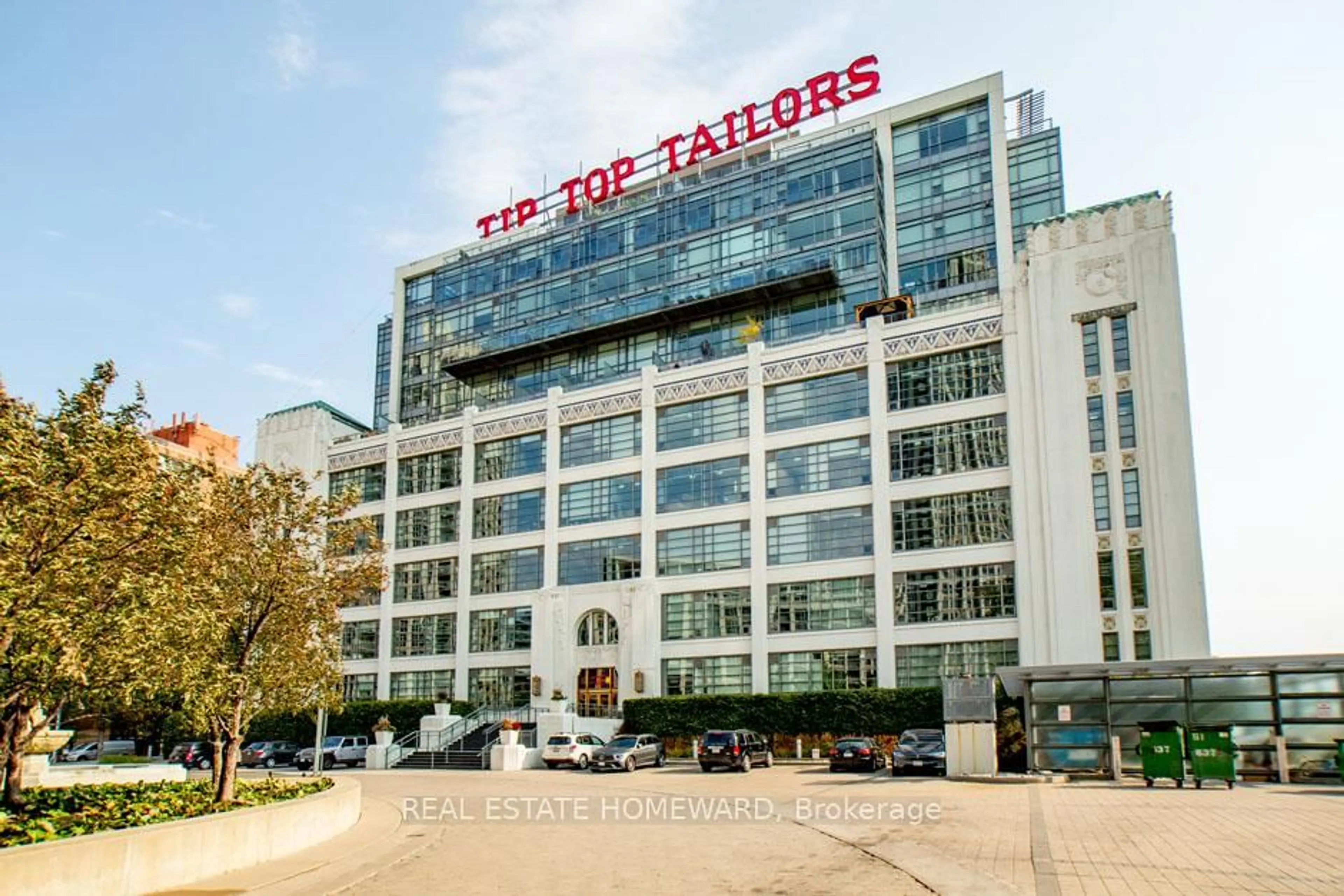 Indoor foyer for 637 Lake Shore Blvd #1024, Toronto Ontario M5V 3J6
