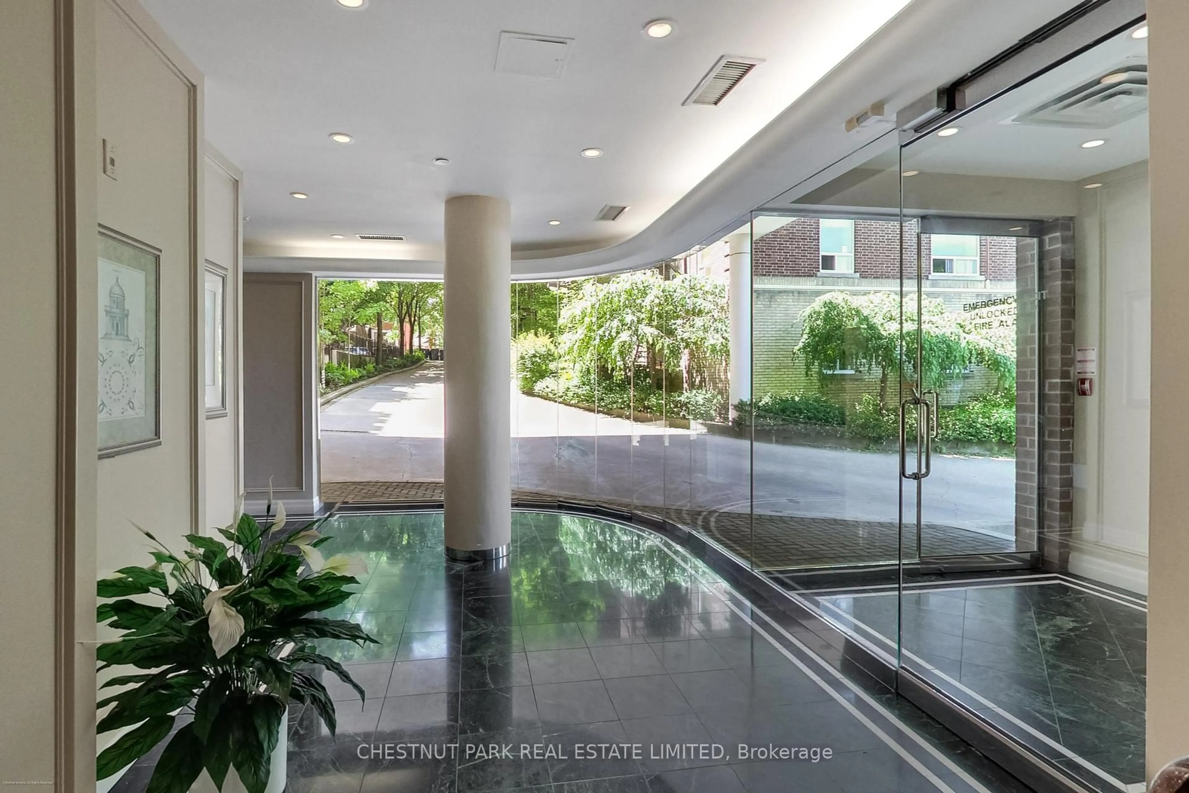 Indoor foyer for 97 Lawton Blvd #201, Toronto Ontario M4V 1Z6