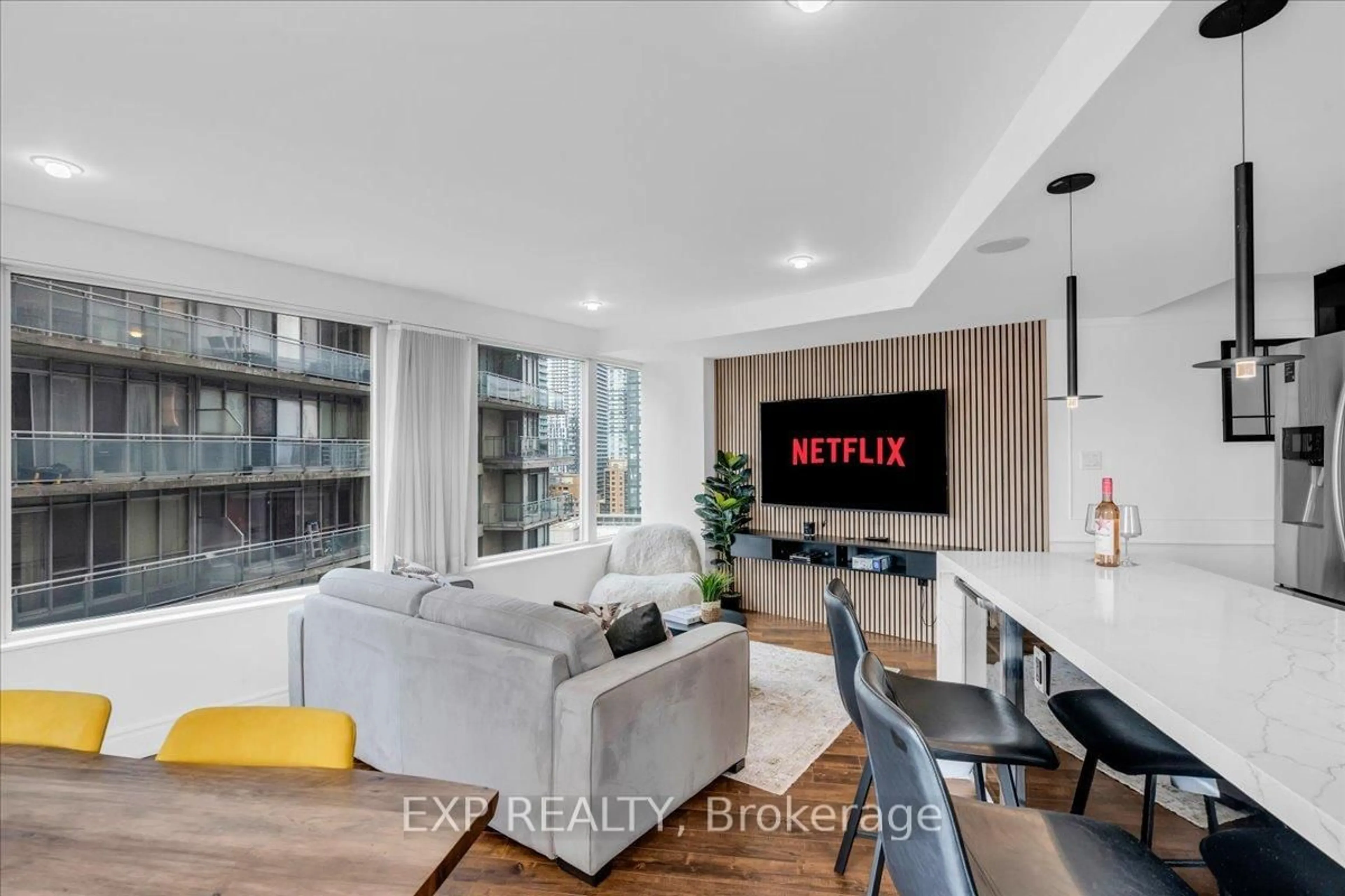Living room with furniture, unknown for 210 Victoria St #1816, Toronto Ontario M5B 2R3