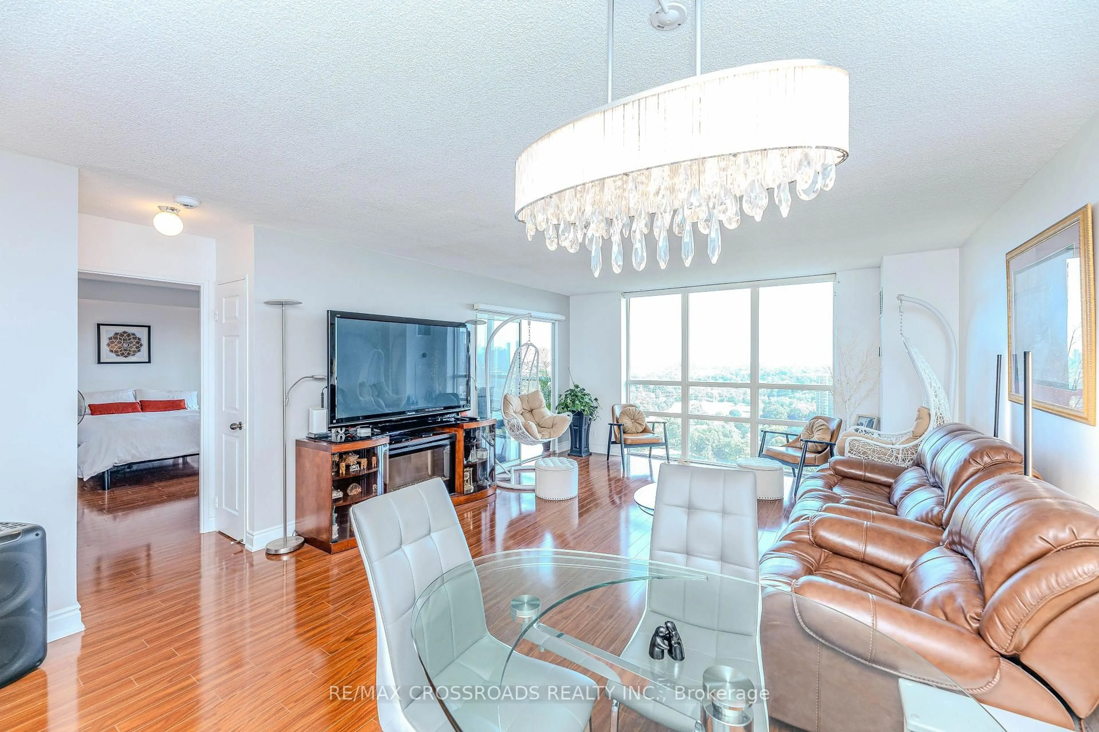 Dining room, wood/laminate floor for 205 Wynford Dr #2004, Toronto Ontario M3C 3P4
