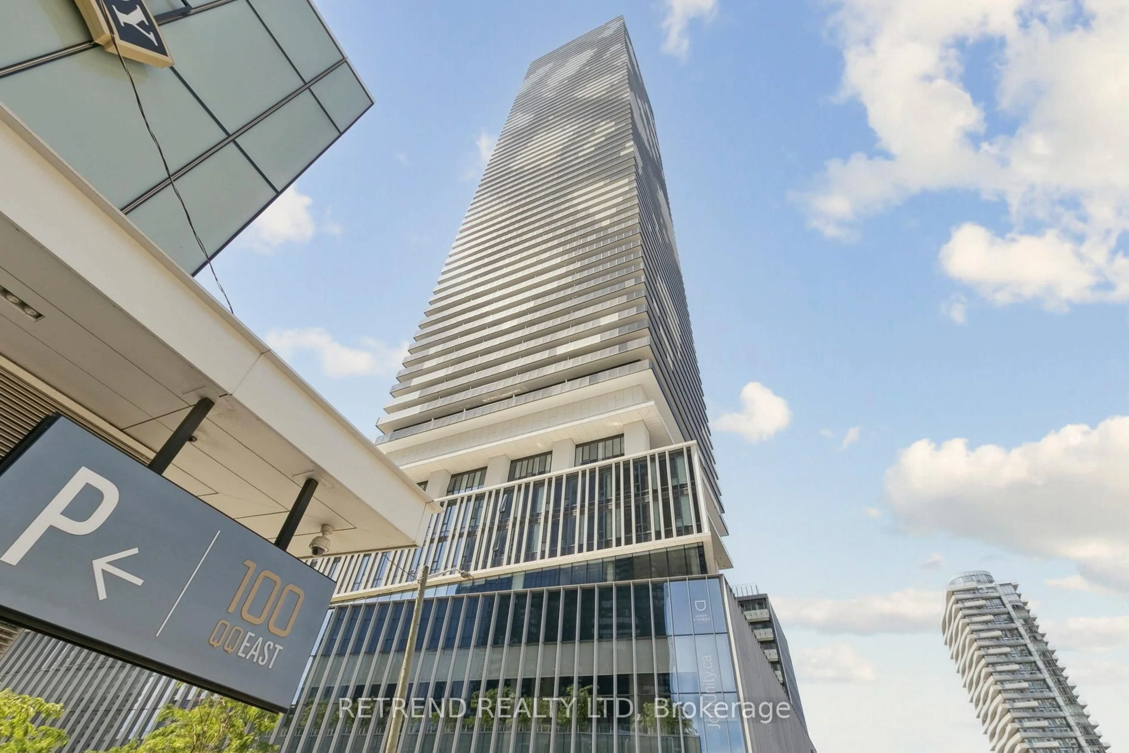 Indoor foyer for 138 Downes St #4816, Toronto Ontario M5E 0E4