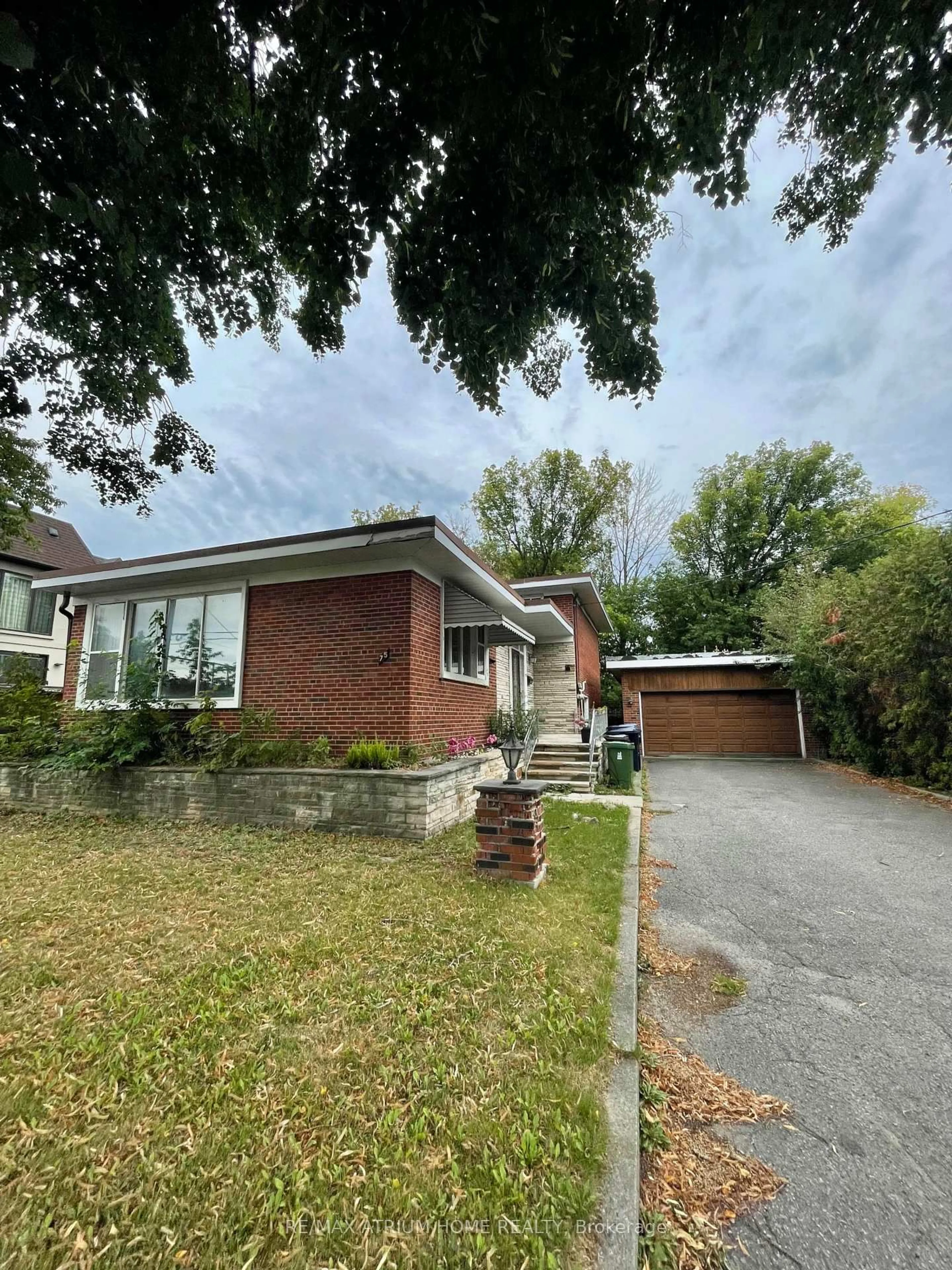 Home with brick exterior material, street for 75 Stormont Ave, Toronto Ontario M5N 2C3