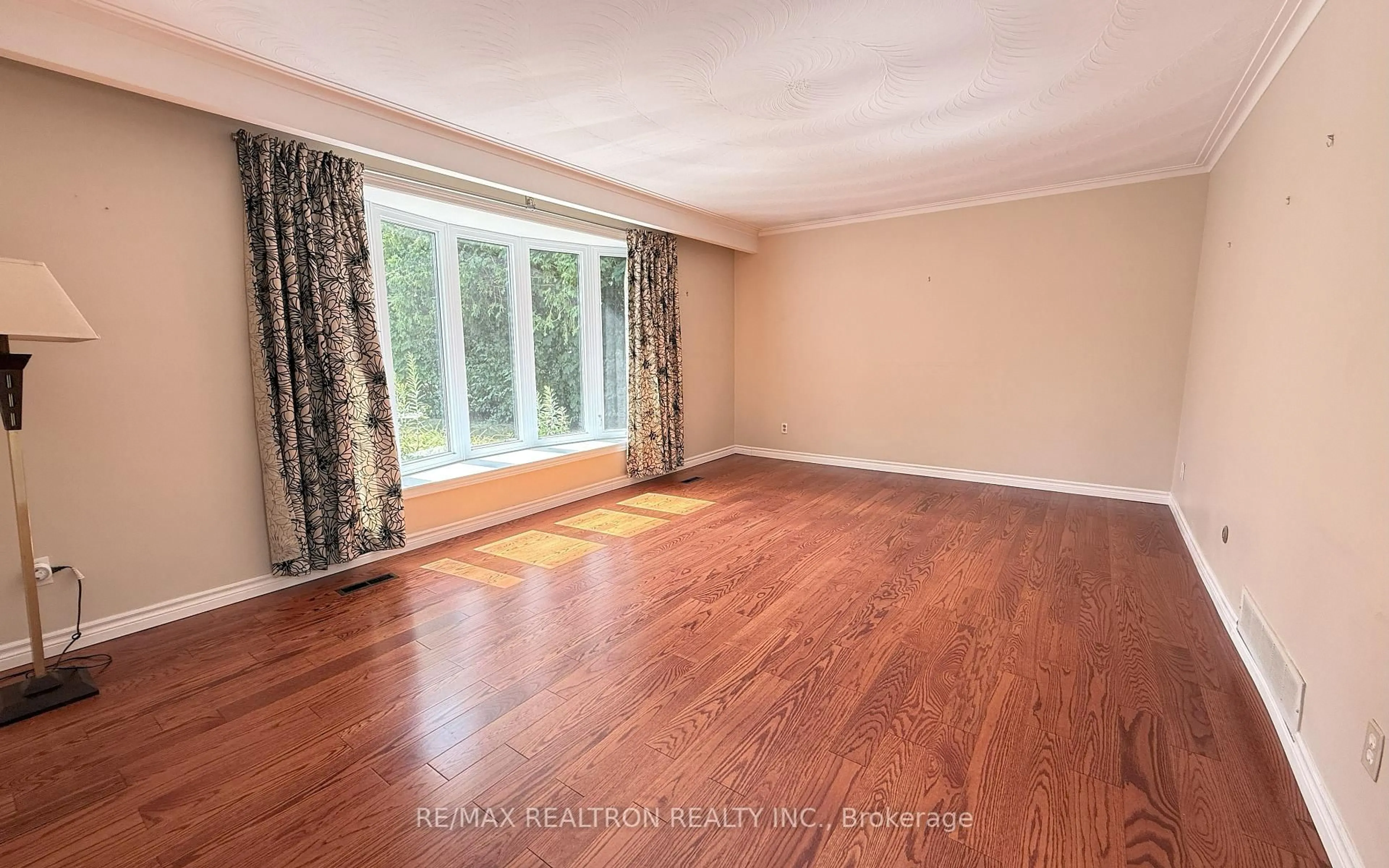 A pic of a room for 113 Banstock Dr, Toronto Ontario M2K 2H7