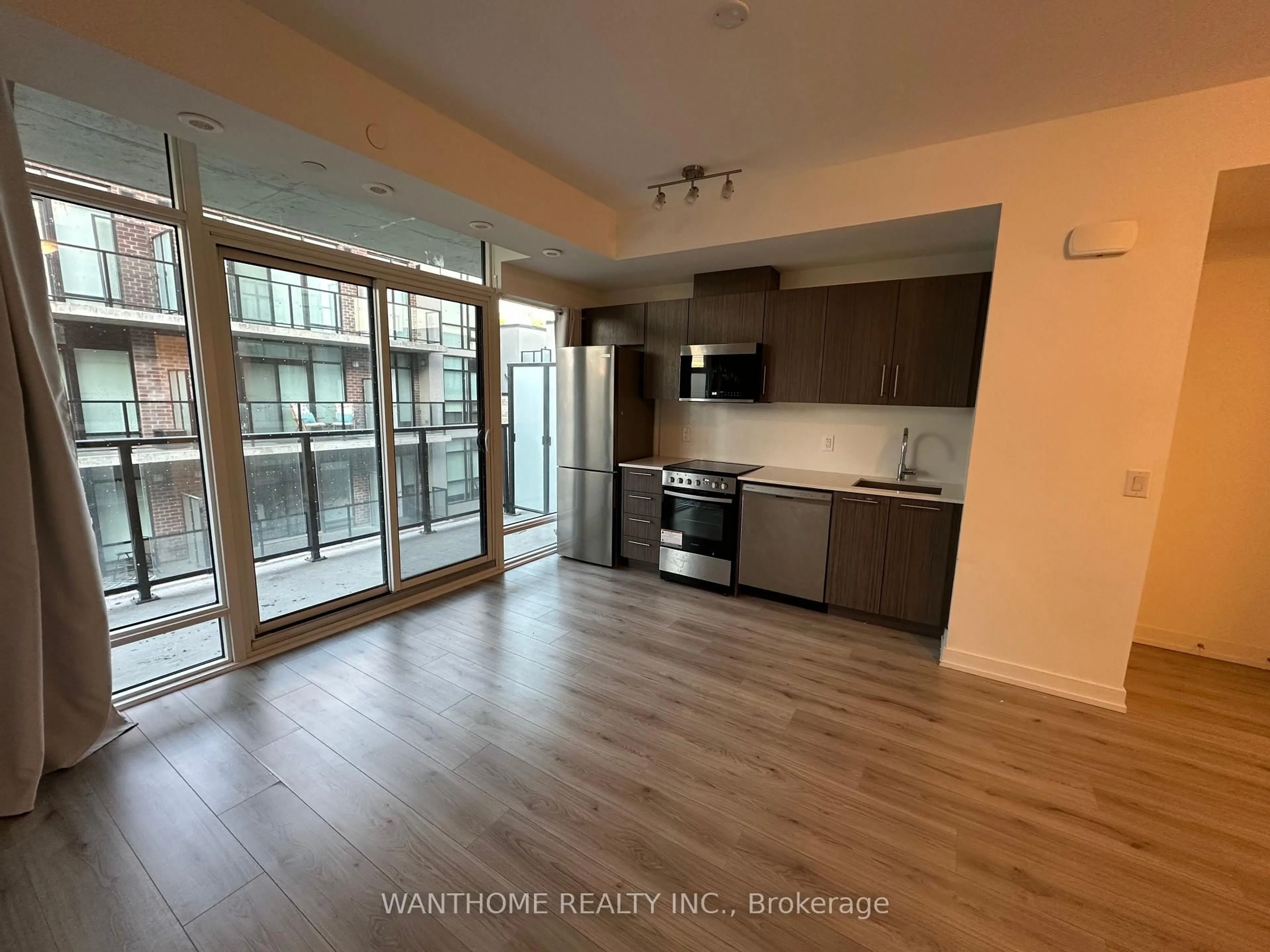 Open concept kitchen, unknown for 861 Sheppard Ave #15, Toronto Ontario M3H 0E9