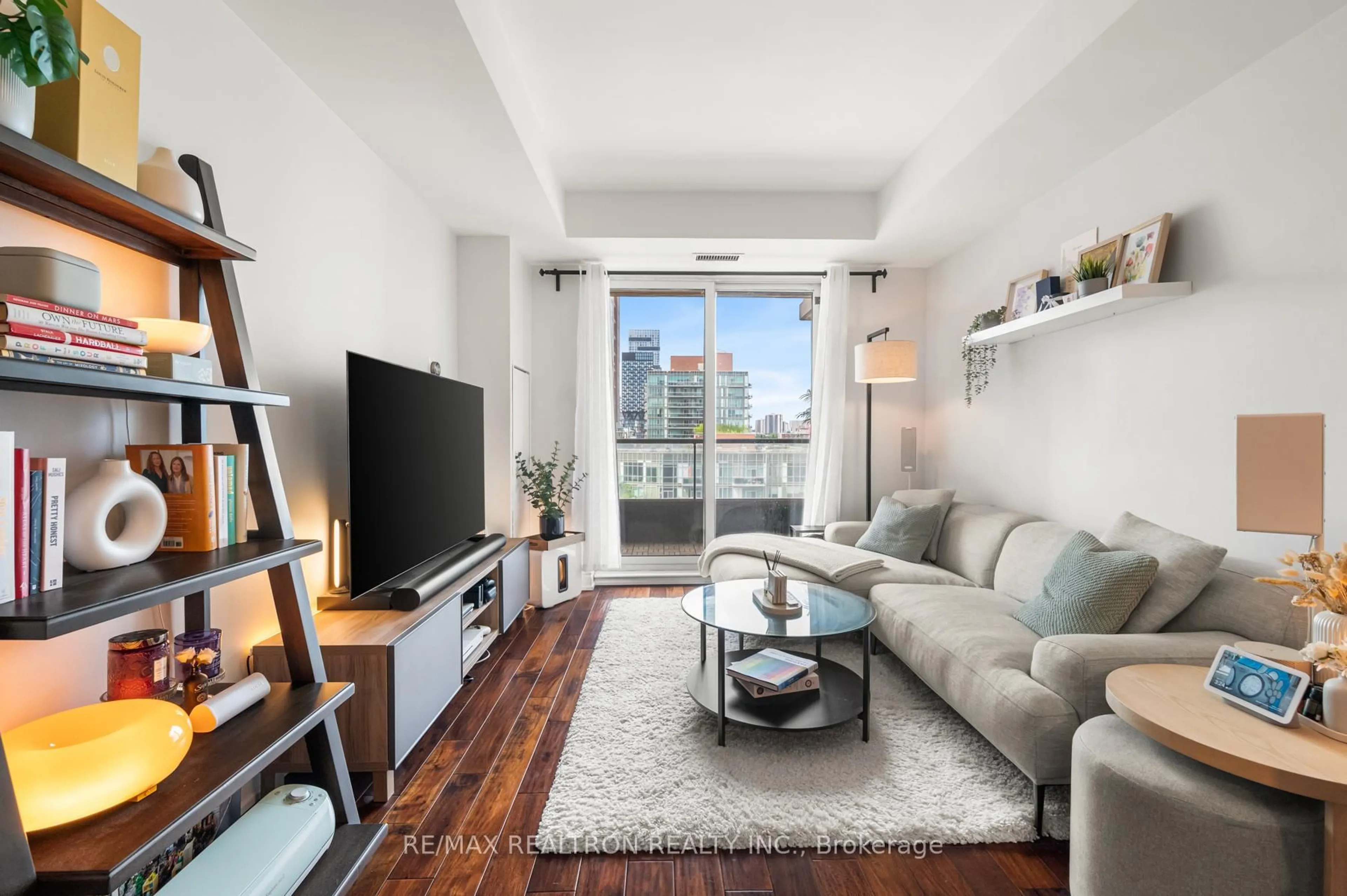 Living room with furniture, unknown for 168 King St #1111, Toronto Ontario M5A 4S4