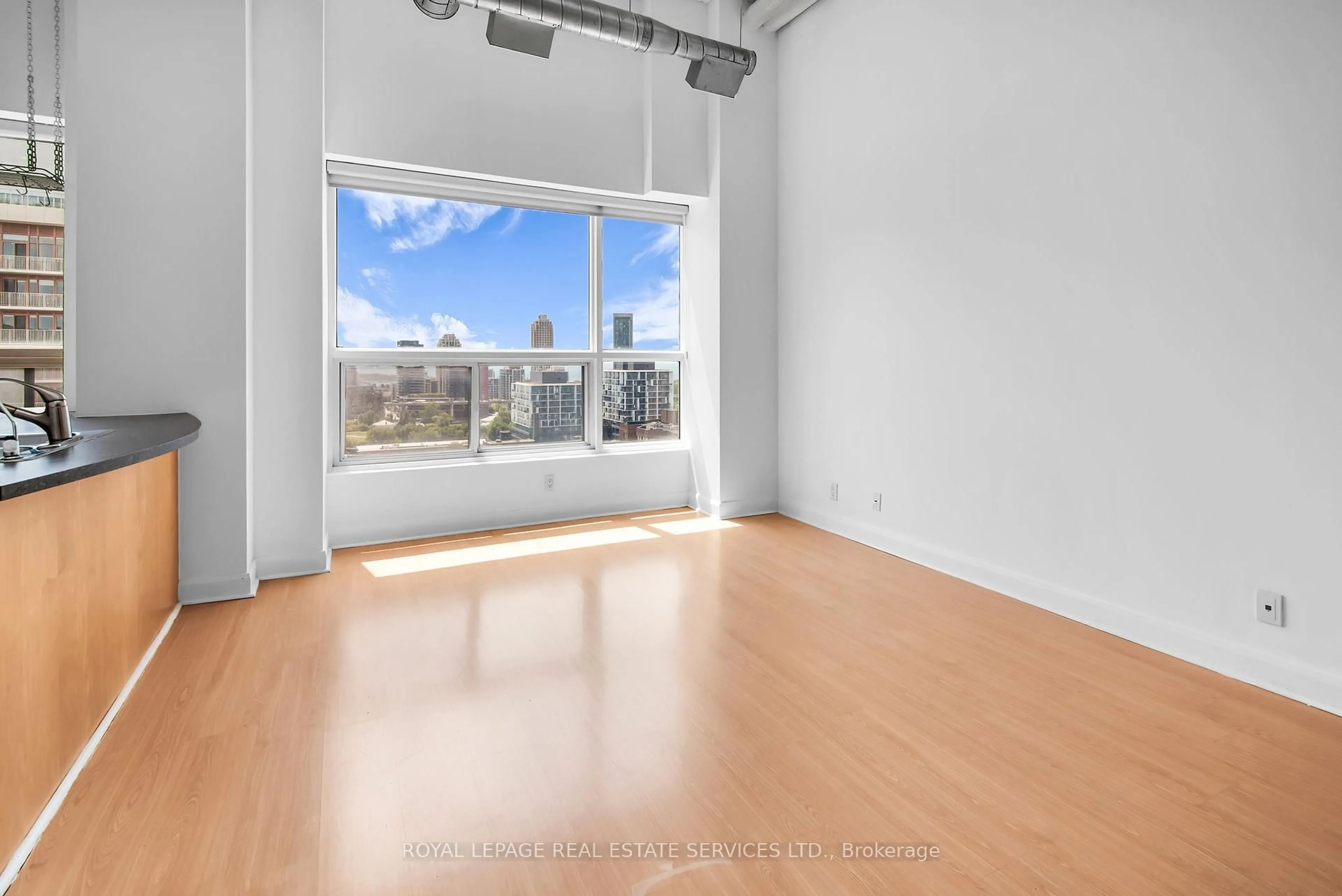 A pic of a room for 700 King St #PH13, Toronto Ontario M5V 2Y6
