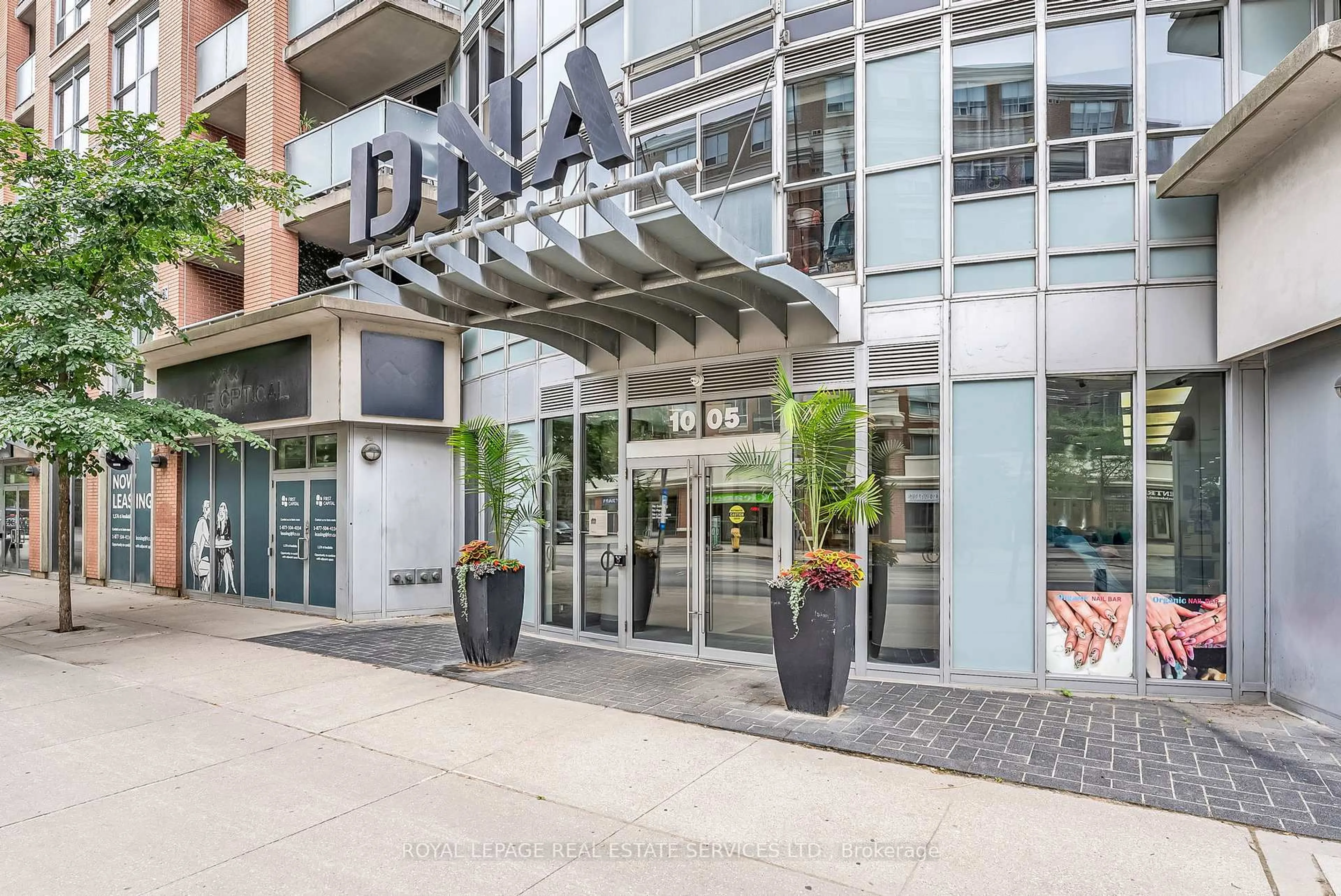 Unknown for 1005 King St #707, Toronto Ontario M6K 3M8