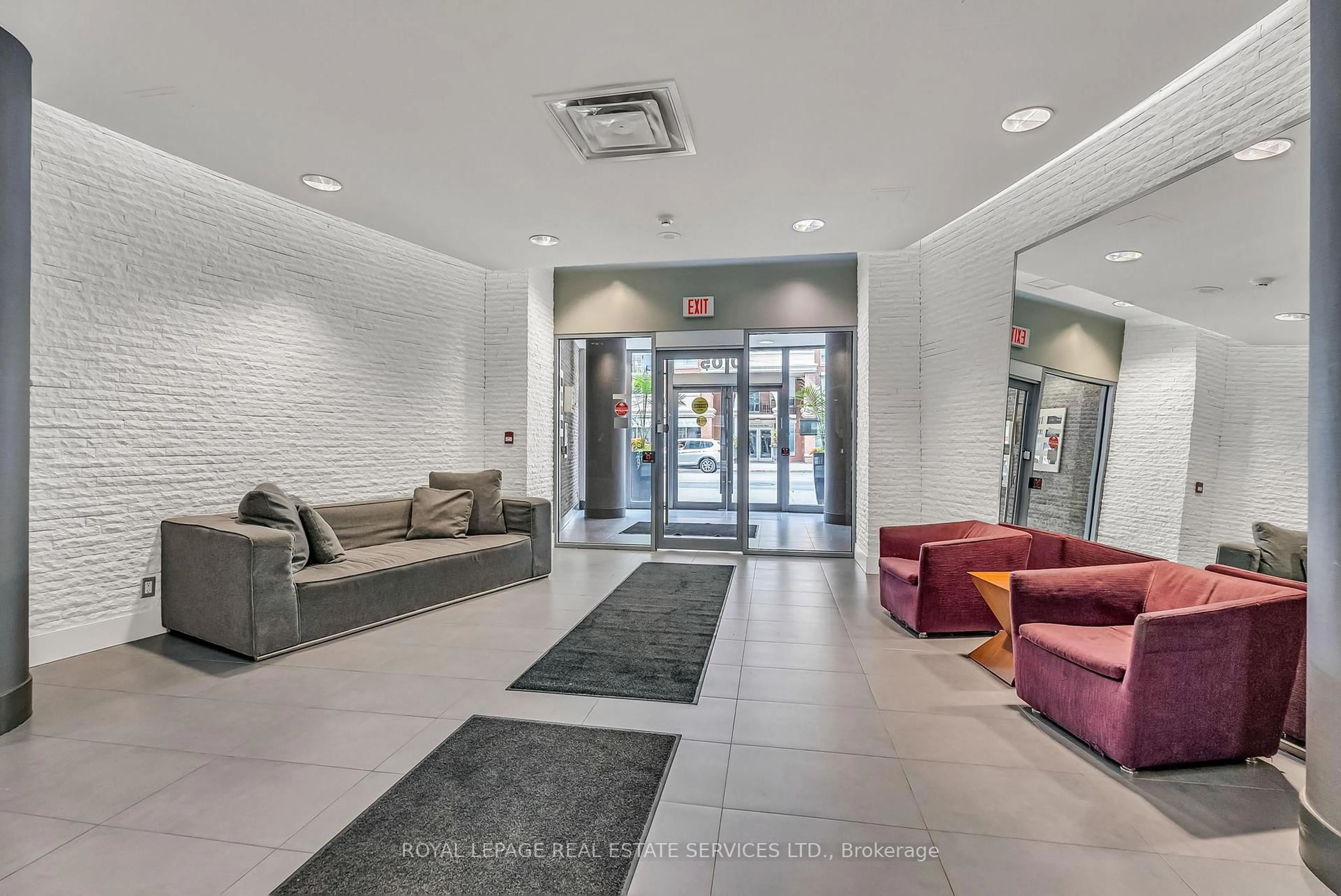 Unknown for 1005 King St #707, Toronto Ontario M6K 3M8
