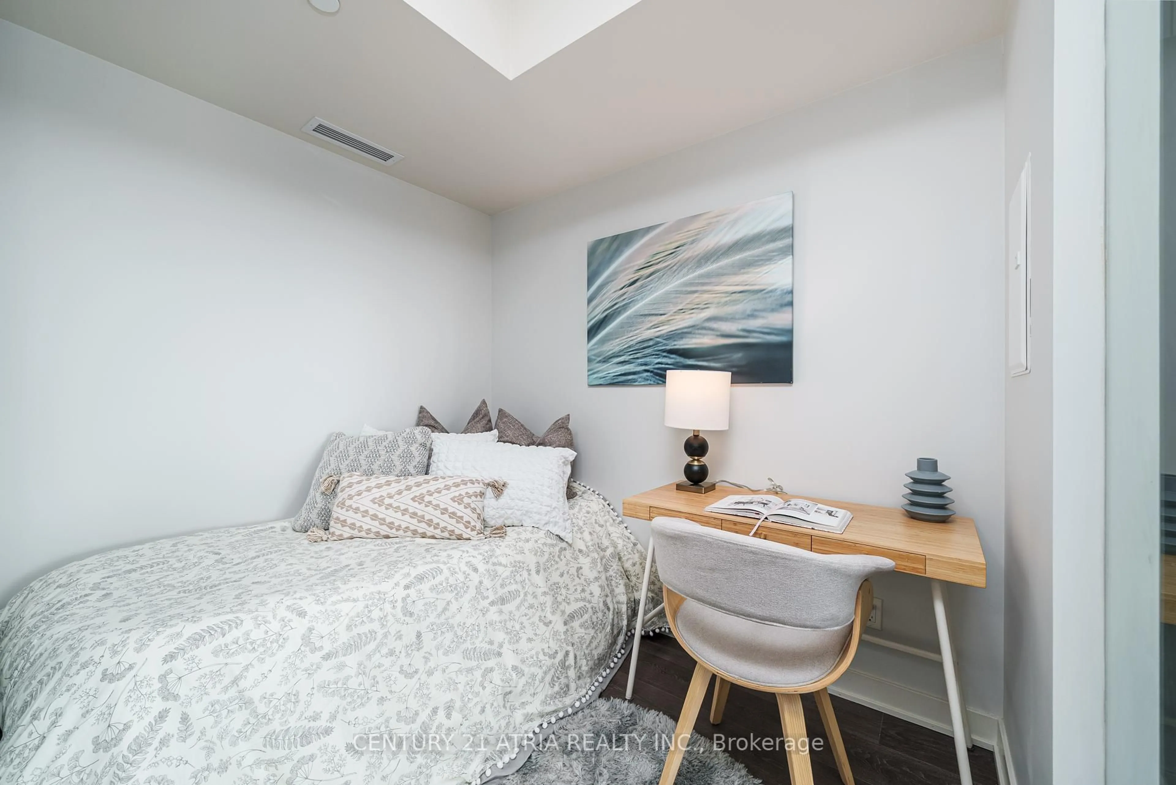 A pic of a room for 6 Sonic Way #1701, Toronto Ontario M3C 0P1