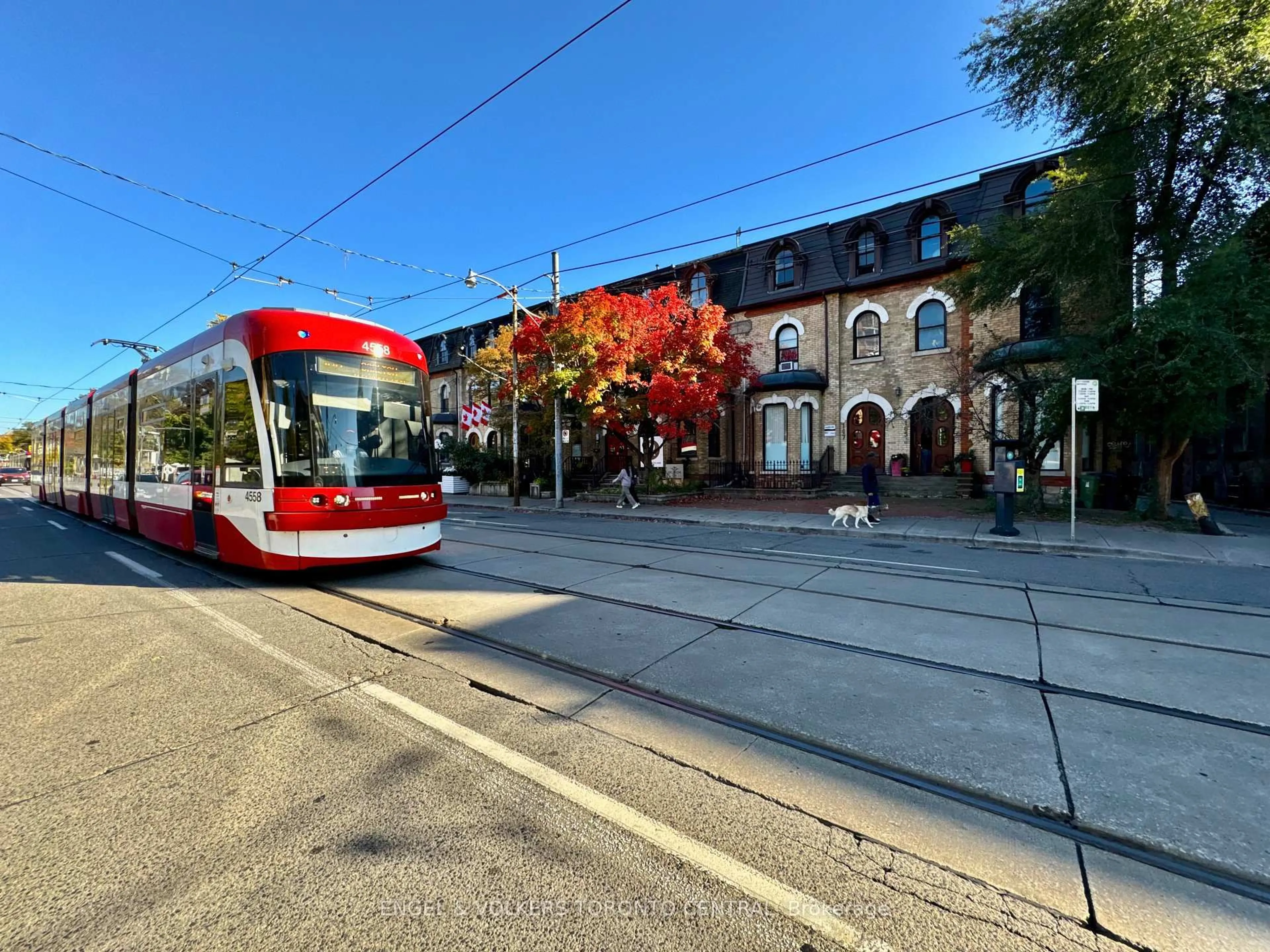 Blurry image for 167 Carlton St, Toronto Ontario M5A 2K3
