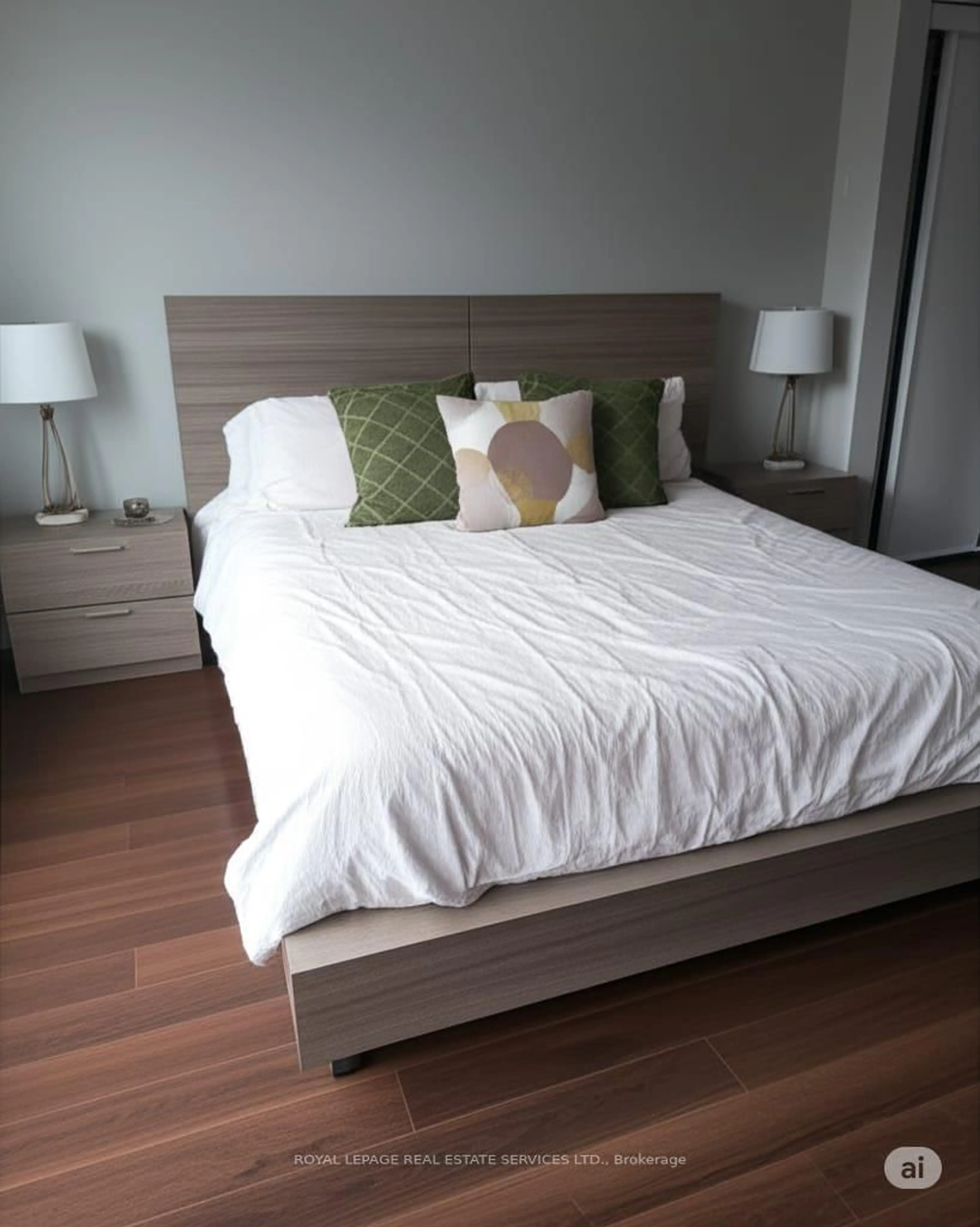 Bedroom with bed, wood/laminate floor for 2191 Yonge St #1804, Toronto Ontario M4S 3H8