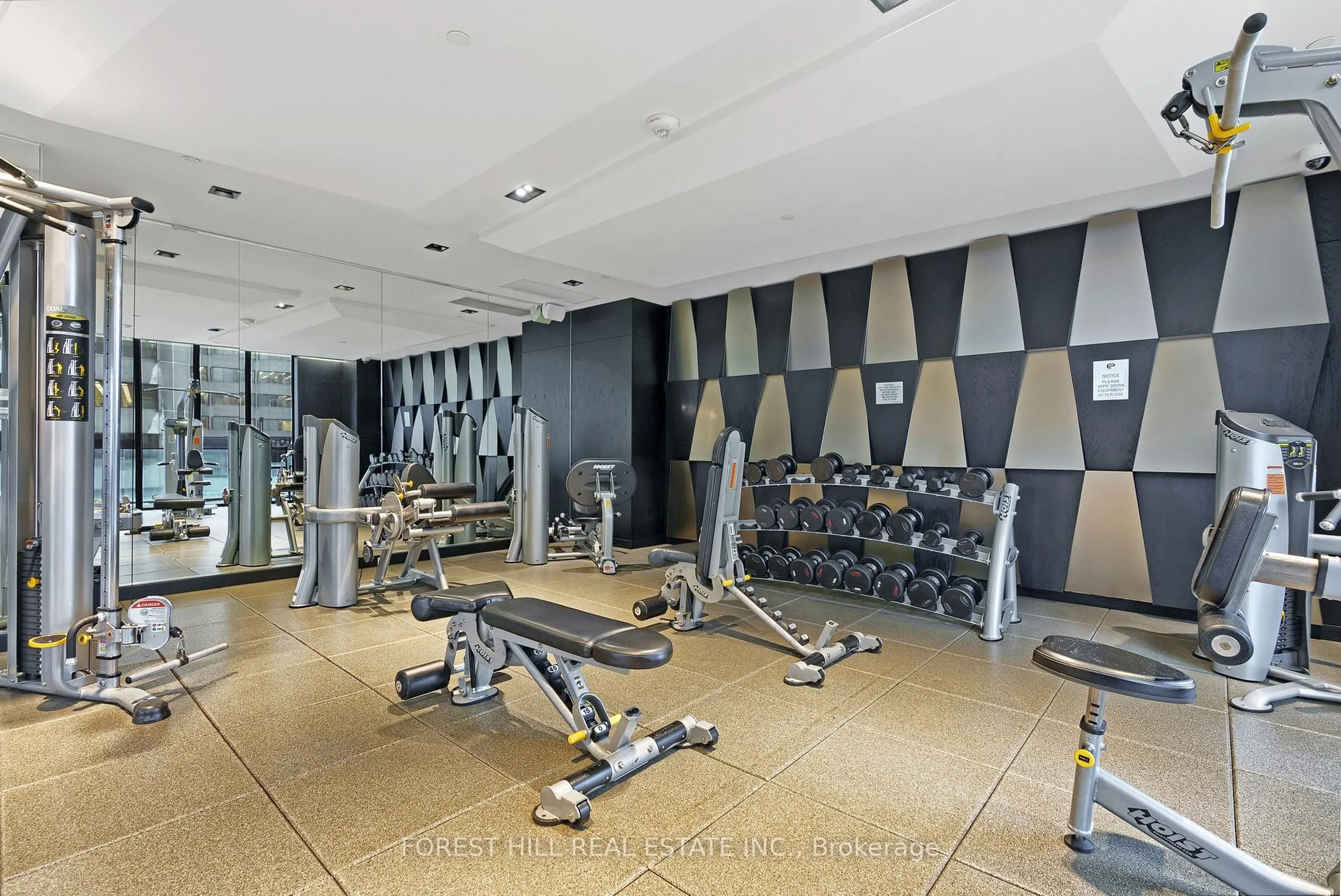 Gym or fitness room for 8 Eglinton Ave #4406, Toronto Ontario M4P 0C1