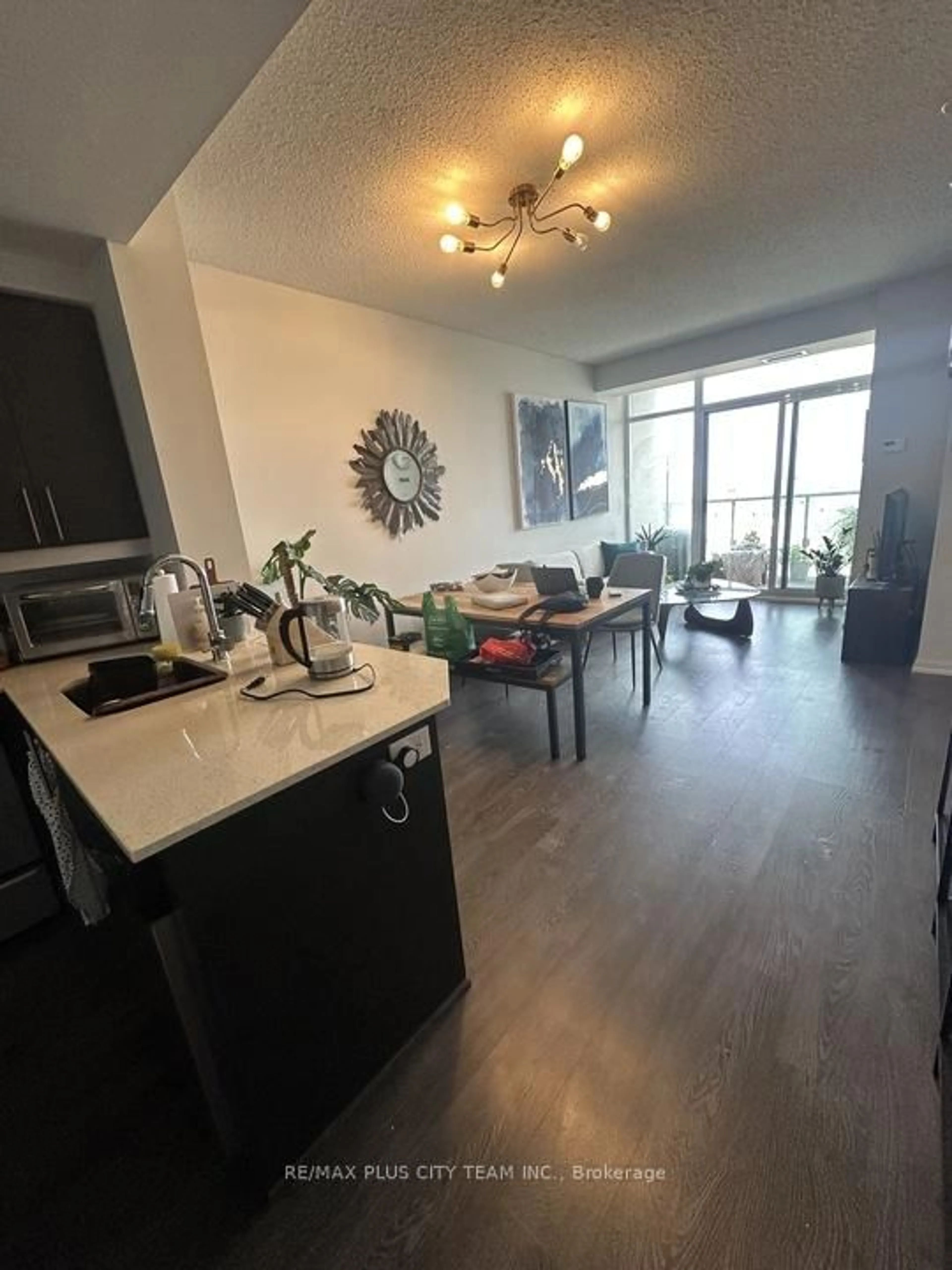 Unknown for 125 Western Battery Rd #2501, Toronto Ontario M6K 3R8