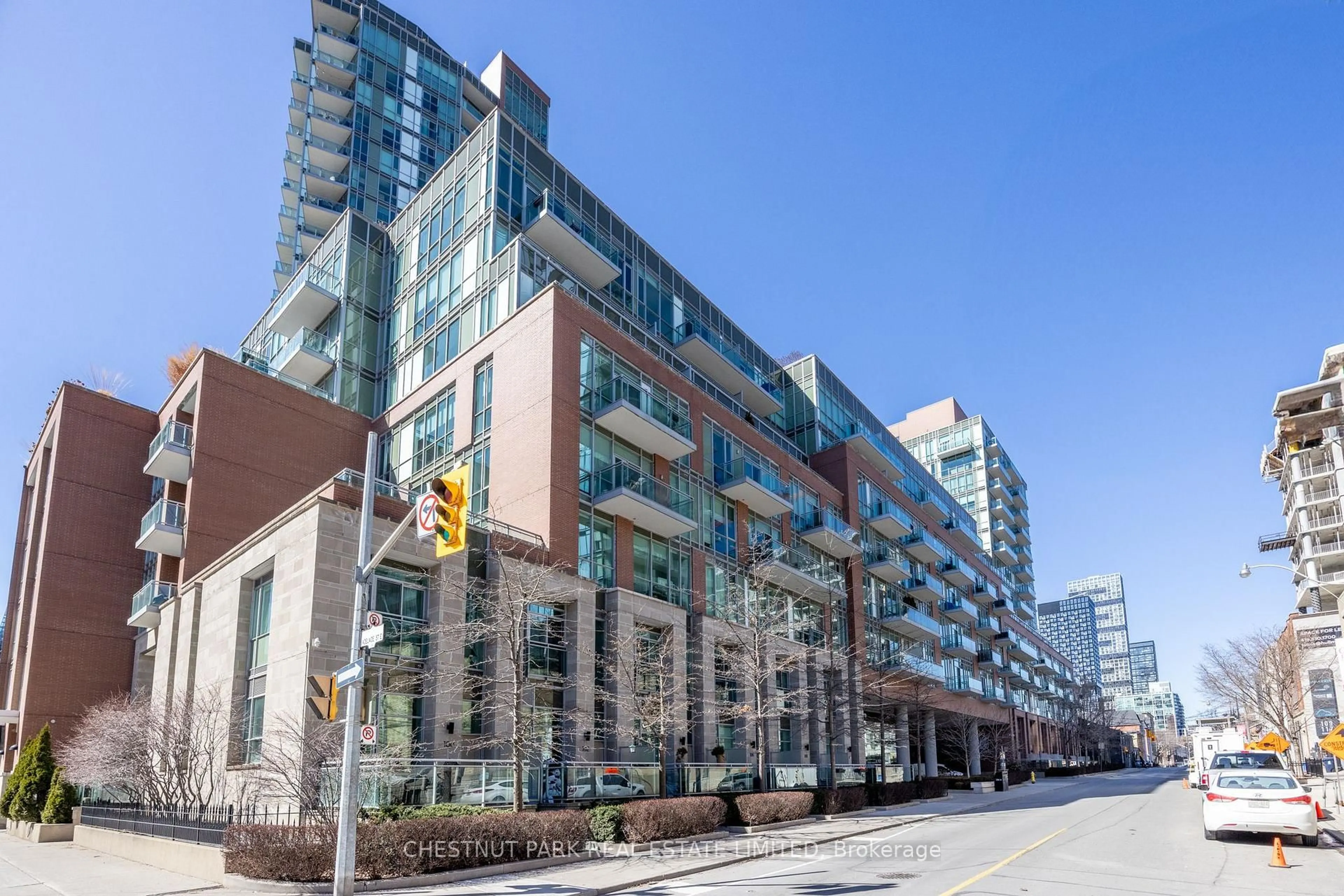 Patio, street for 112 George St #S707, Toronto Ontario M5A 2M5