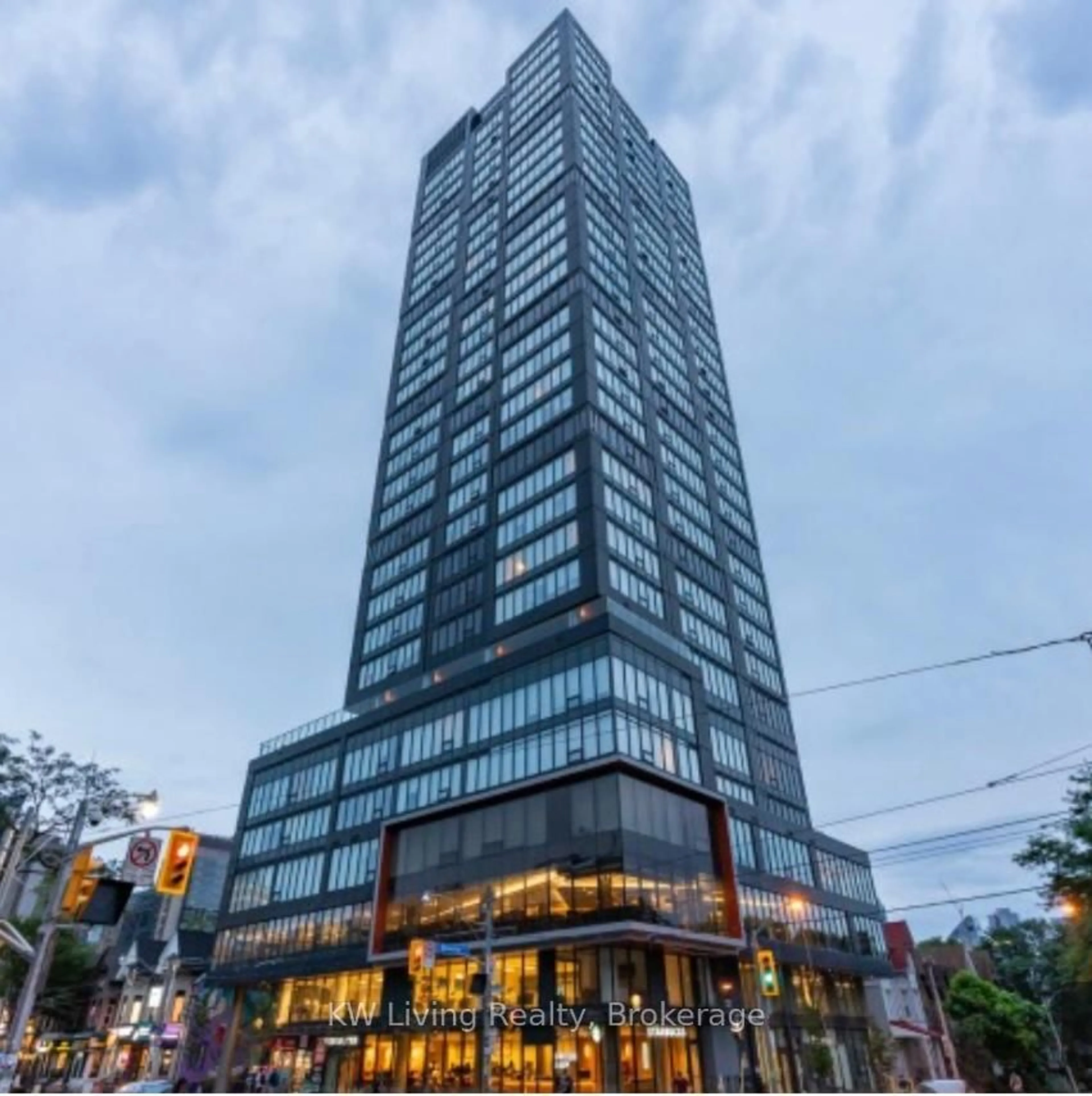 Indoor foyer for 203 College St #801, Toronto Ontario M5T 1P9