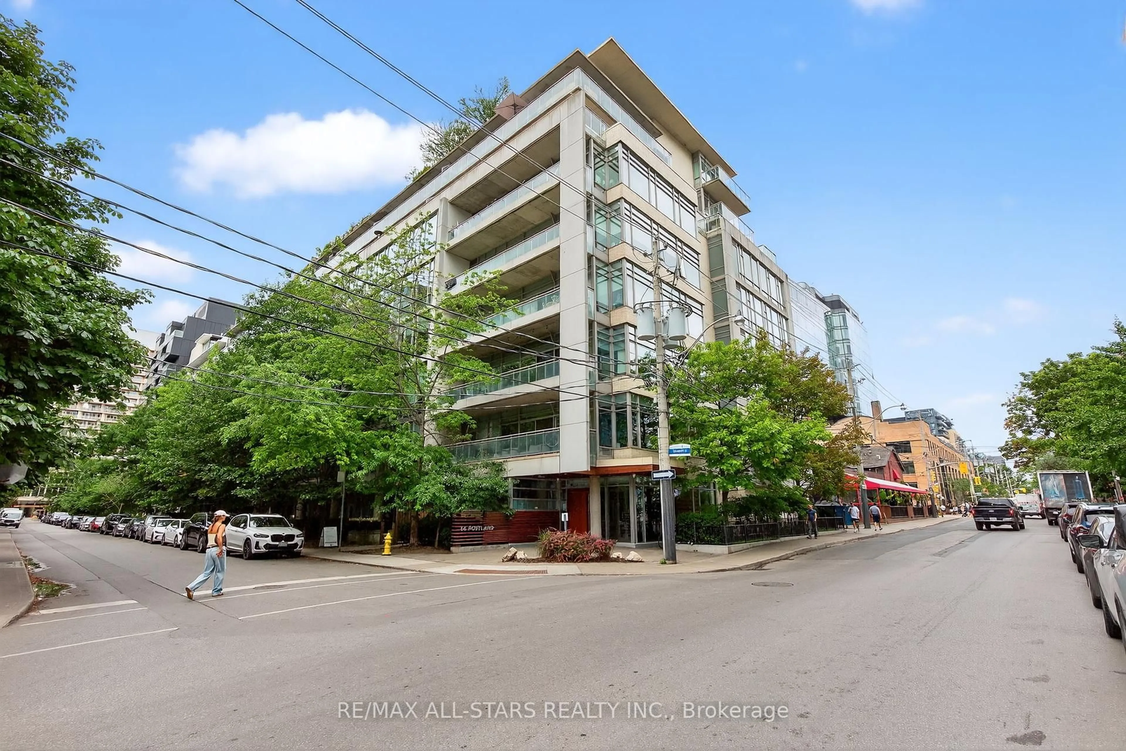 Patio, unknown for 66 Portland St #801, Toronto Ontario M5V 2M6