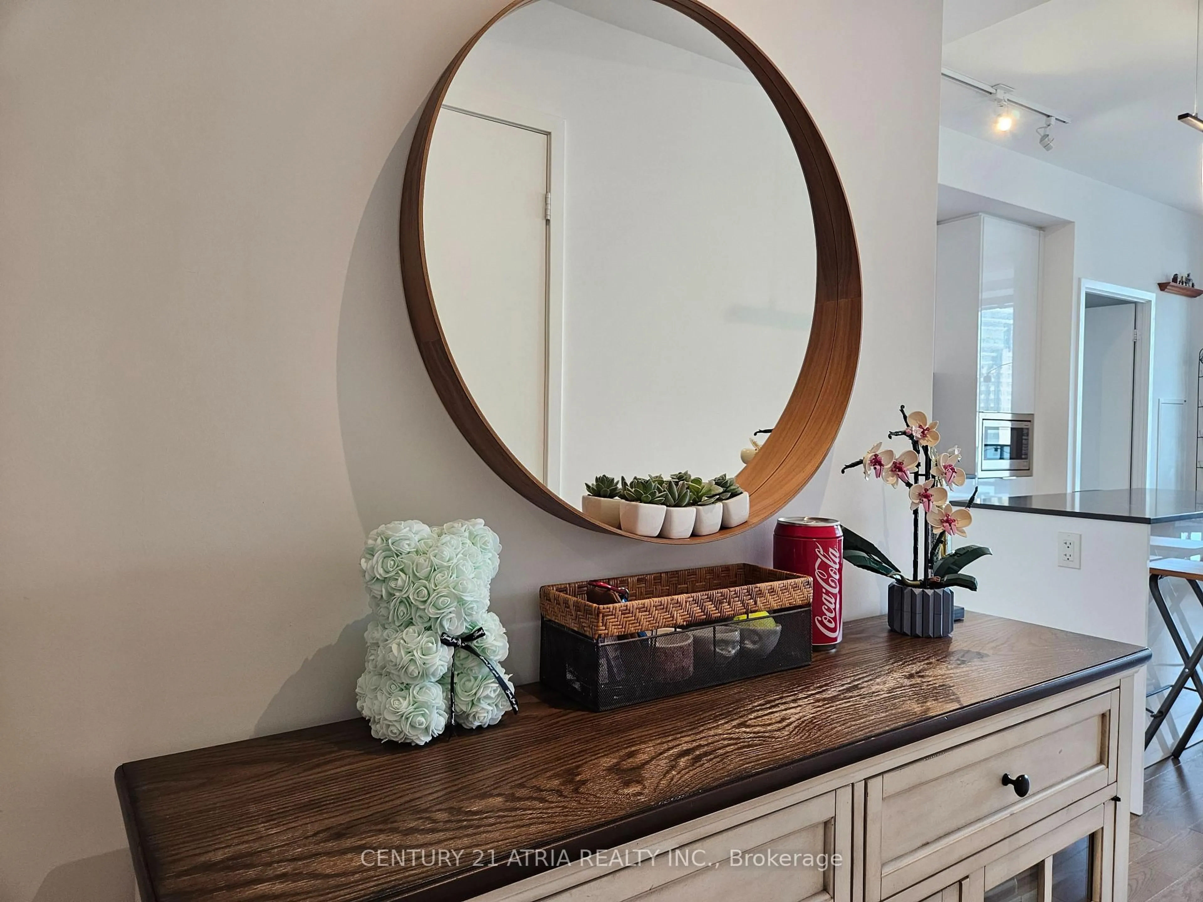 Indoor entryway for 20 Lombard St #3806, Toronto Ontario M5C 0A7