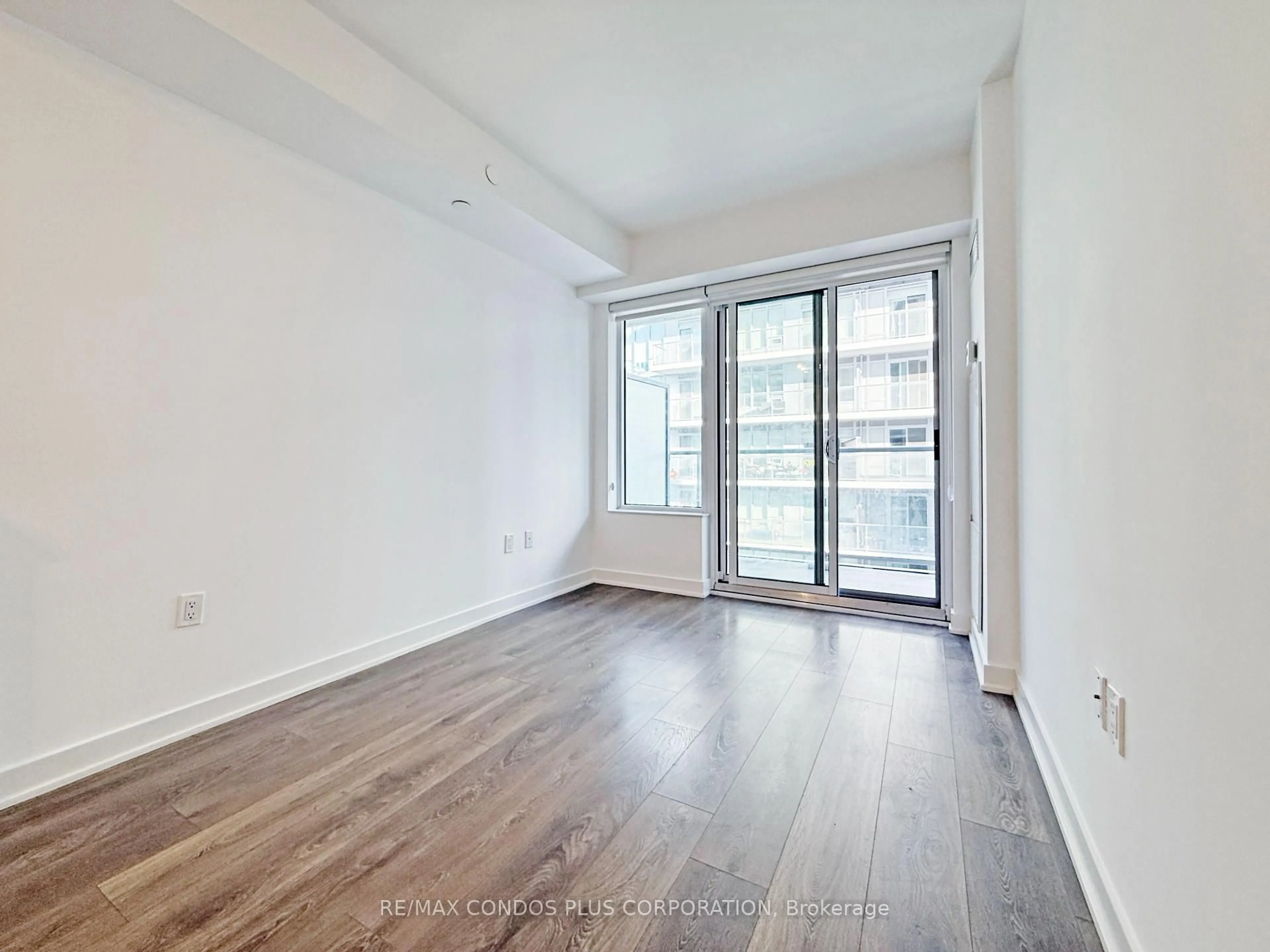 A pic of a room for 99 Broadway Ave #3506, Toronto Ontario M4P 0E3
