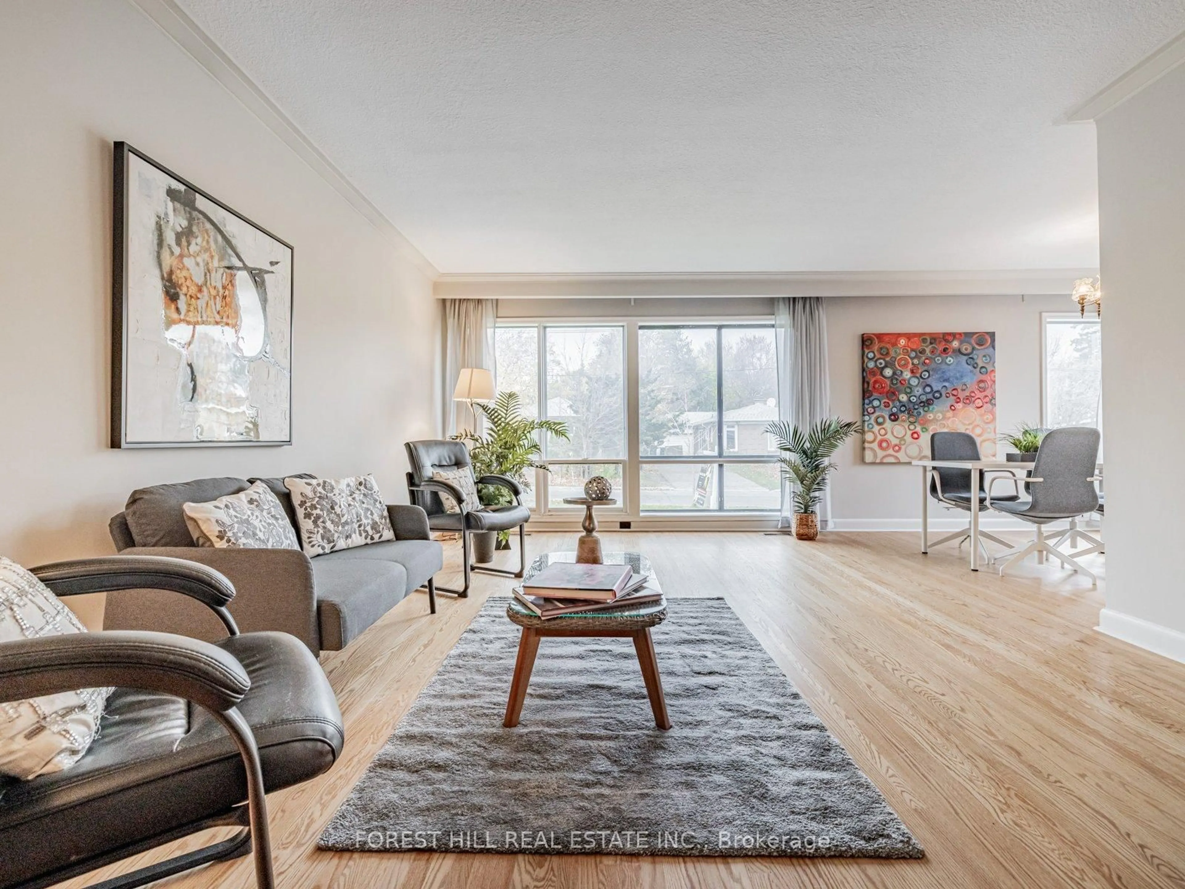 Living room with furniture, unknown for 3 Blithfield Ave, Toronto Ontario M2K 1X9