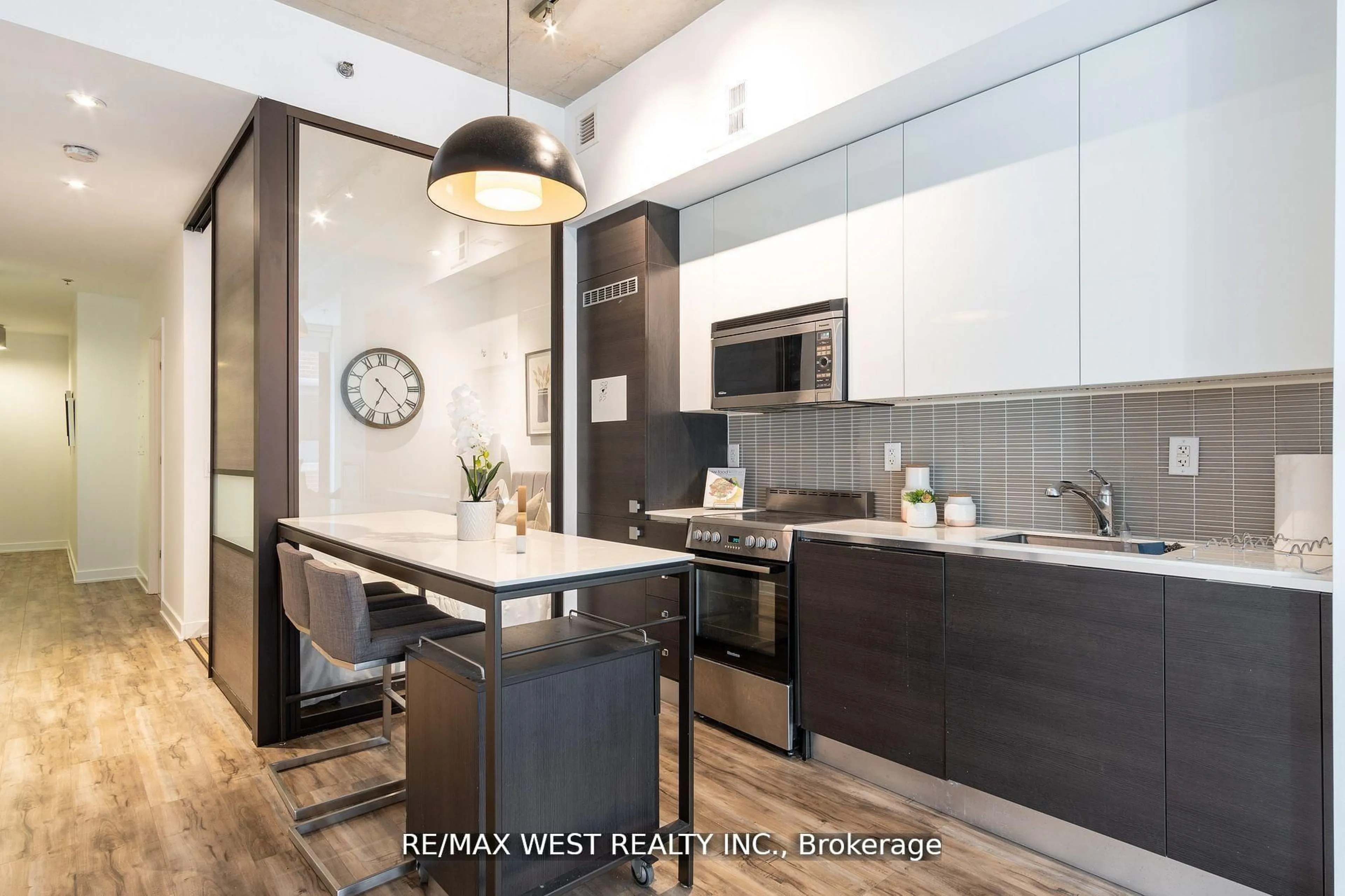 Open concept kitchen, unknown for 8 Dovercourt Rd #209, Toronto Ontario M6J 0B6
