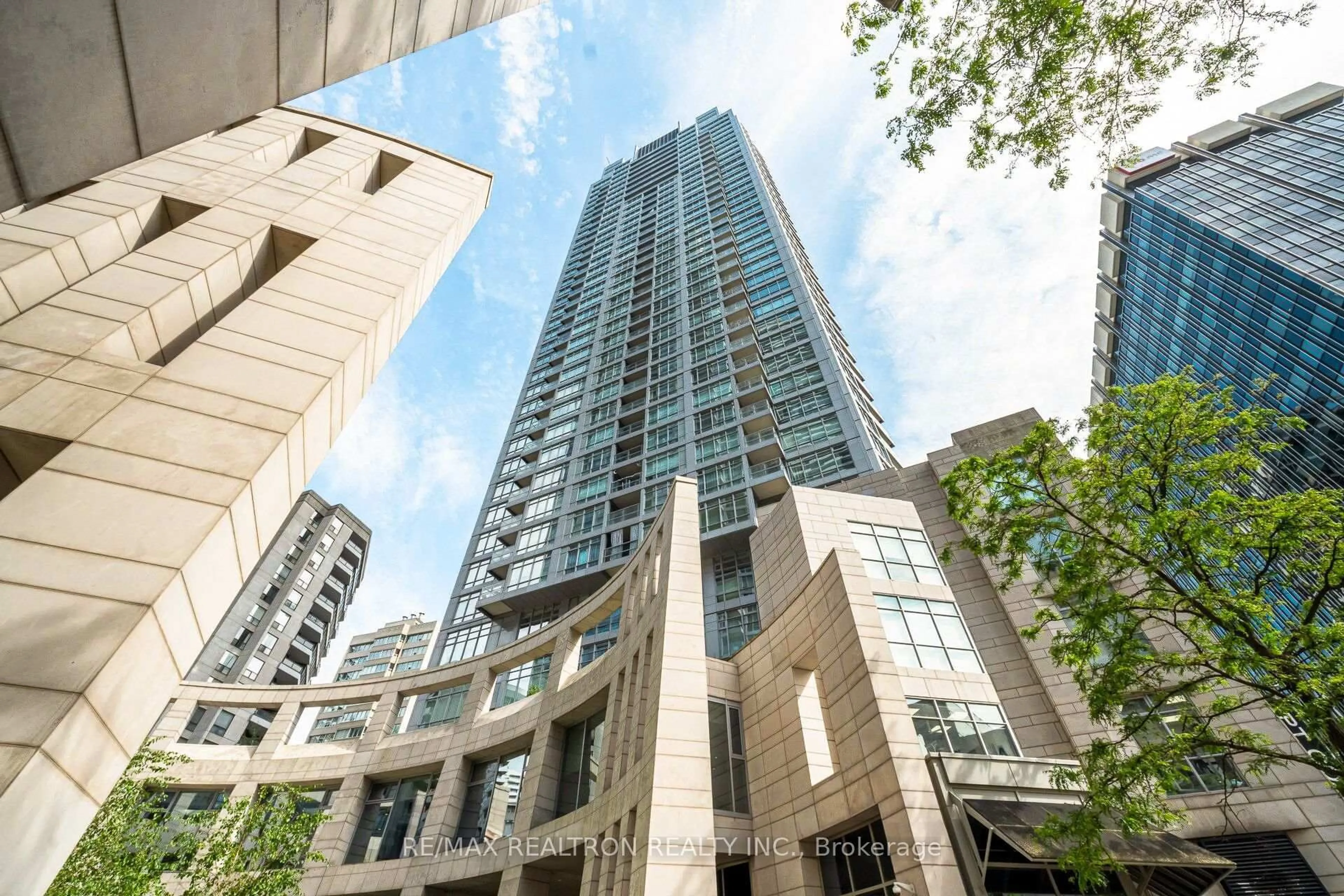 Unknown for 2181 Yonge St #2706, Toronto Ontario M4S 3H7