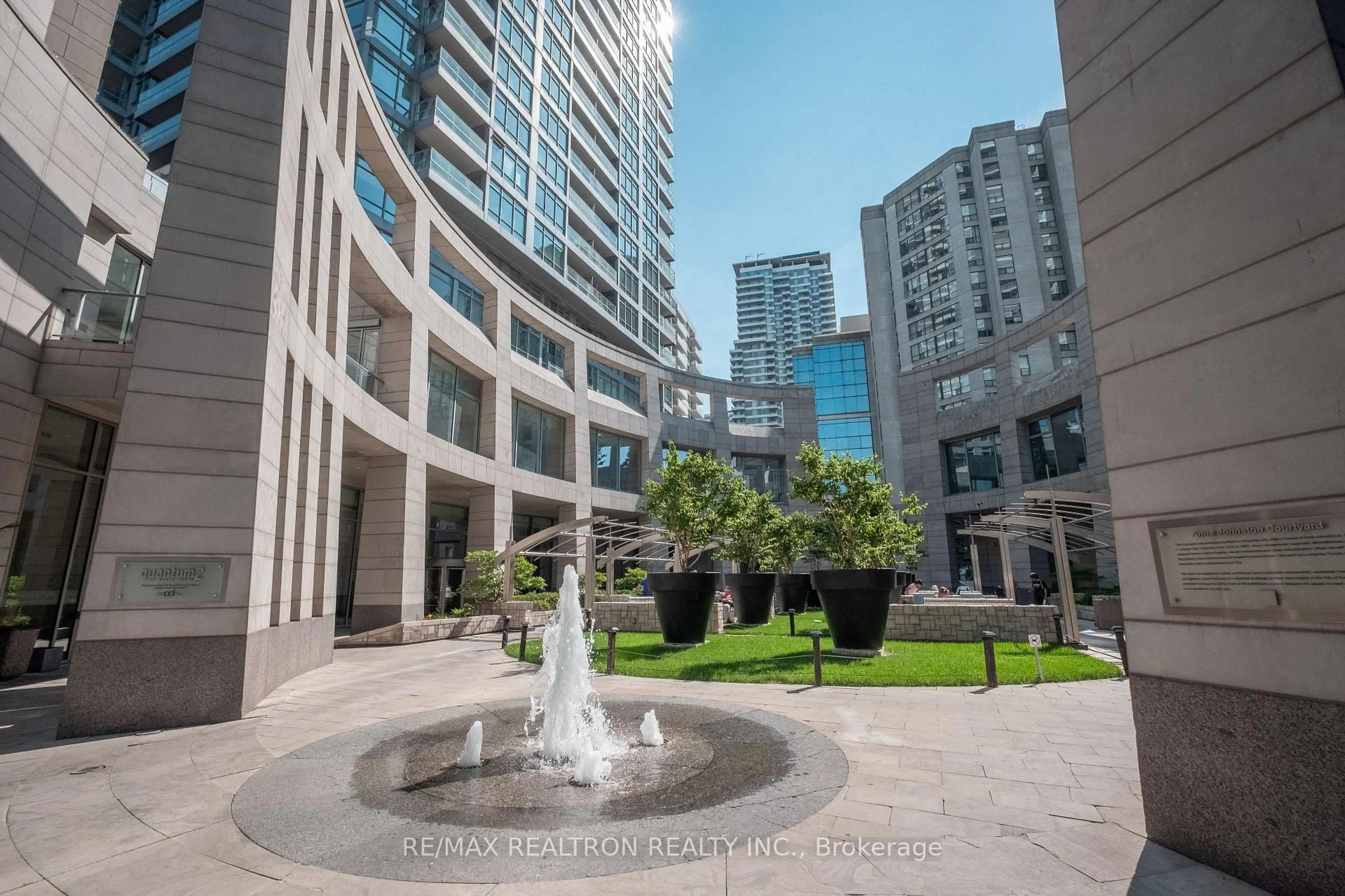 Unknown for 2181 Yonge St #2706, Toronto Ontario M4S 3H7