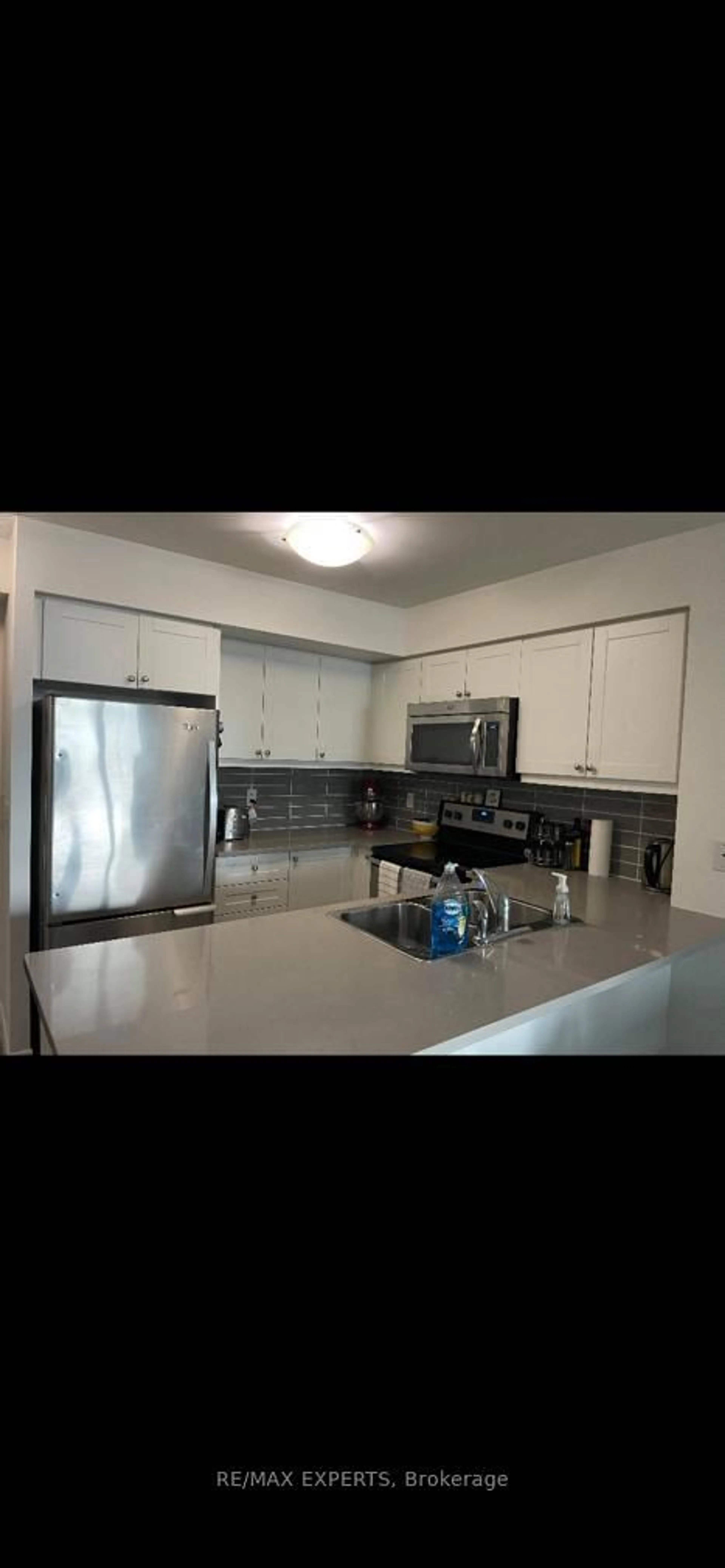 Standard kitchen, unknown for 25 Lower Simcoe St #728, Toronto Ontario M5J 3A1