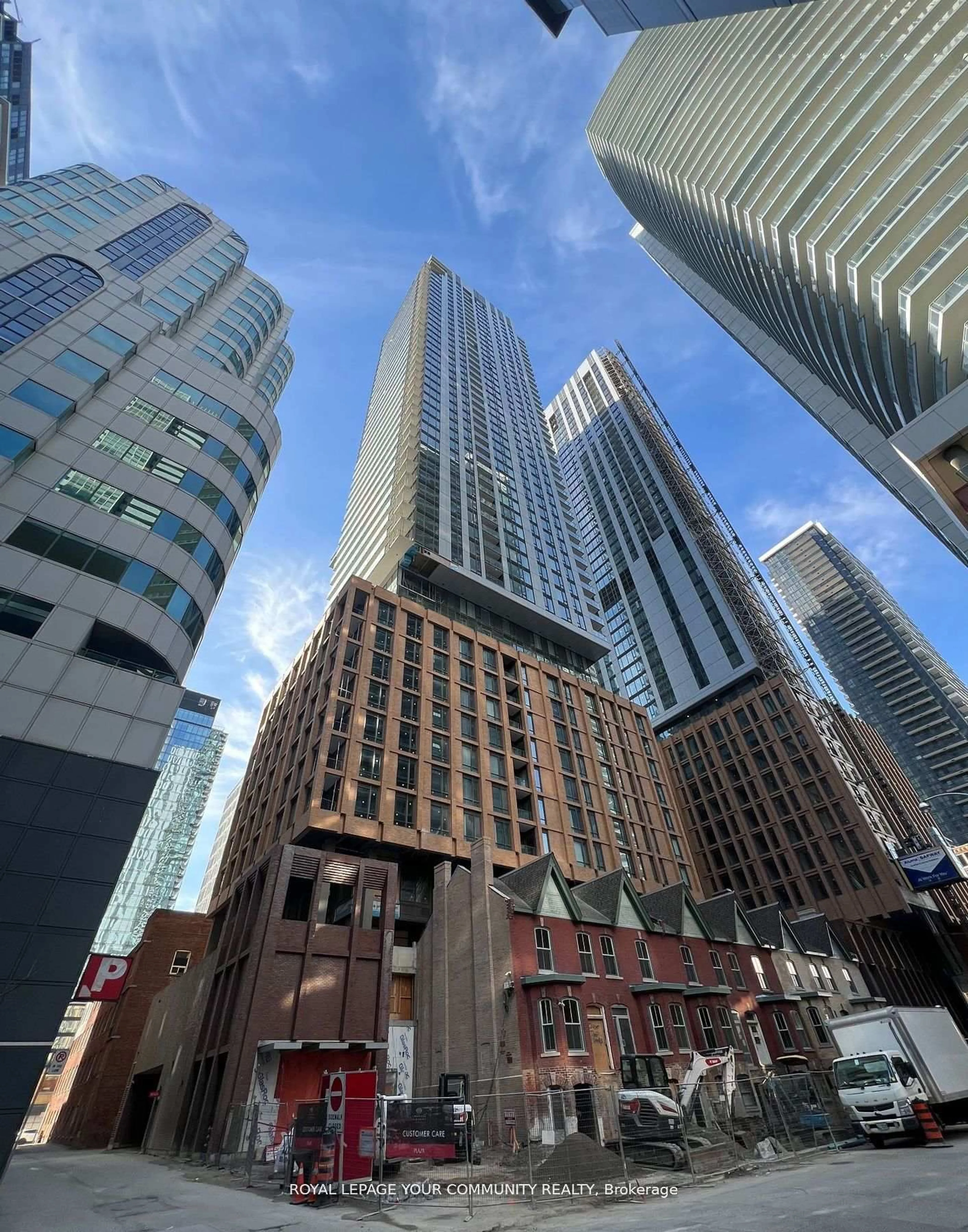 Unknown for 8 Widmer St #803, Toronto Ontario M5V 2E7