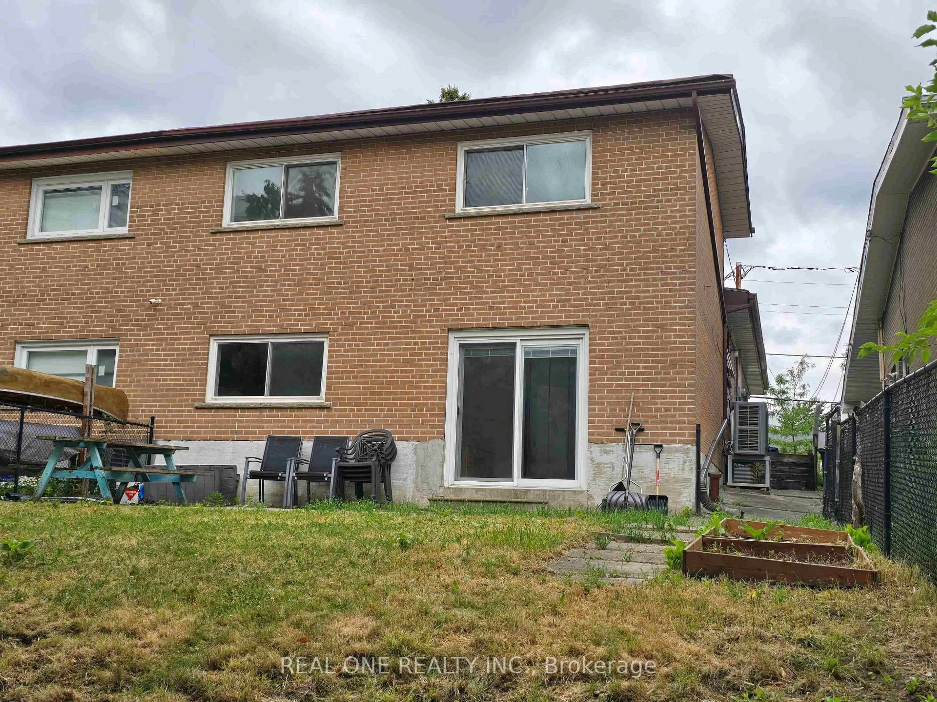 Unknown for 37 Bessarion Rd, Toronto Ontario M2K 1H8