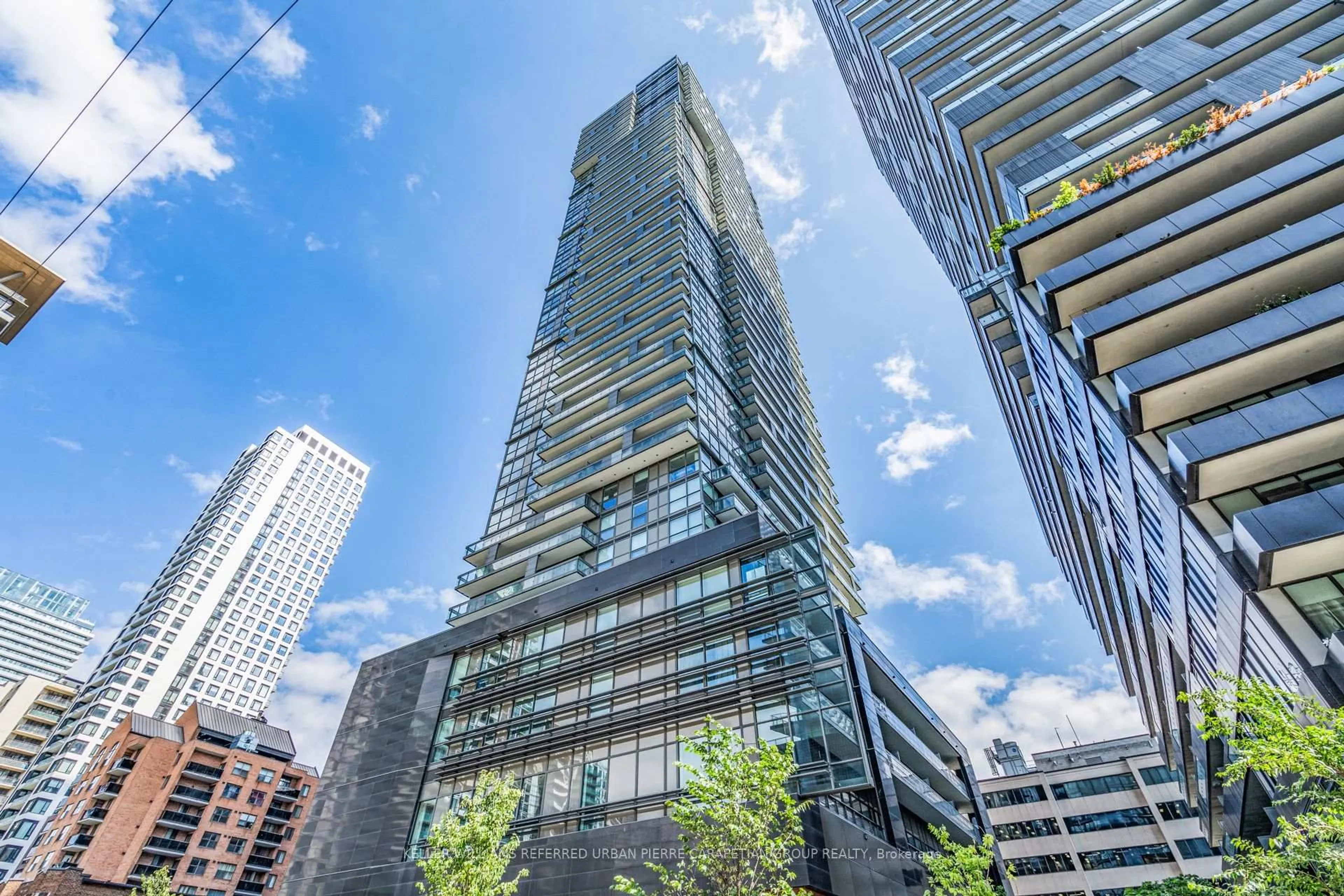 Unknown for 39 Roehampton Ave #408, Toronto Ontario M4P 0G1